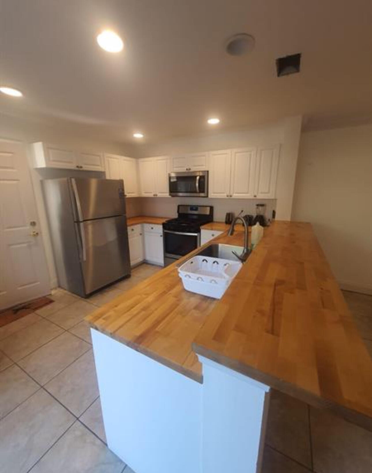 POINTE WEST NORTH VILLAGE PHASE III PD - Residential Lease