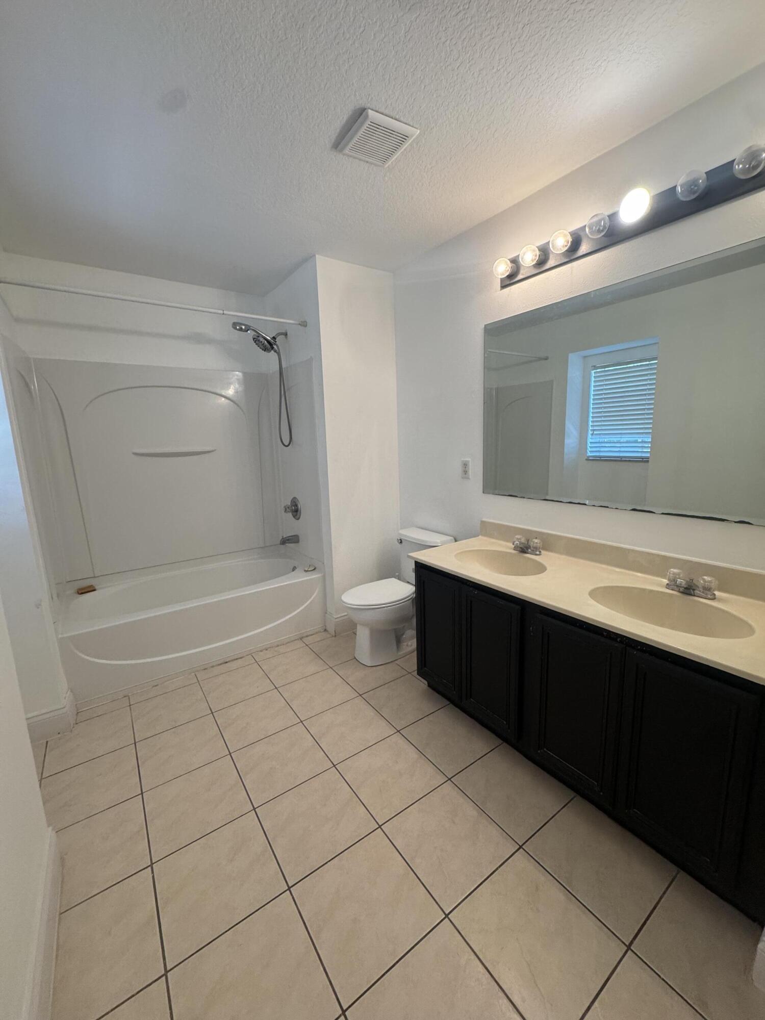 POINTE WEST NORTH VILLAGE PHASE III PD - Residential Lease