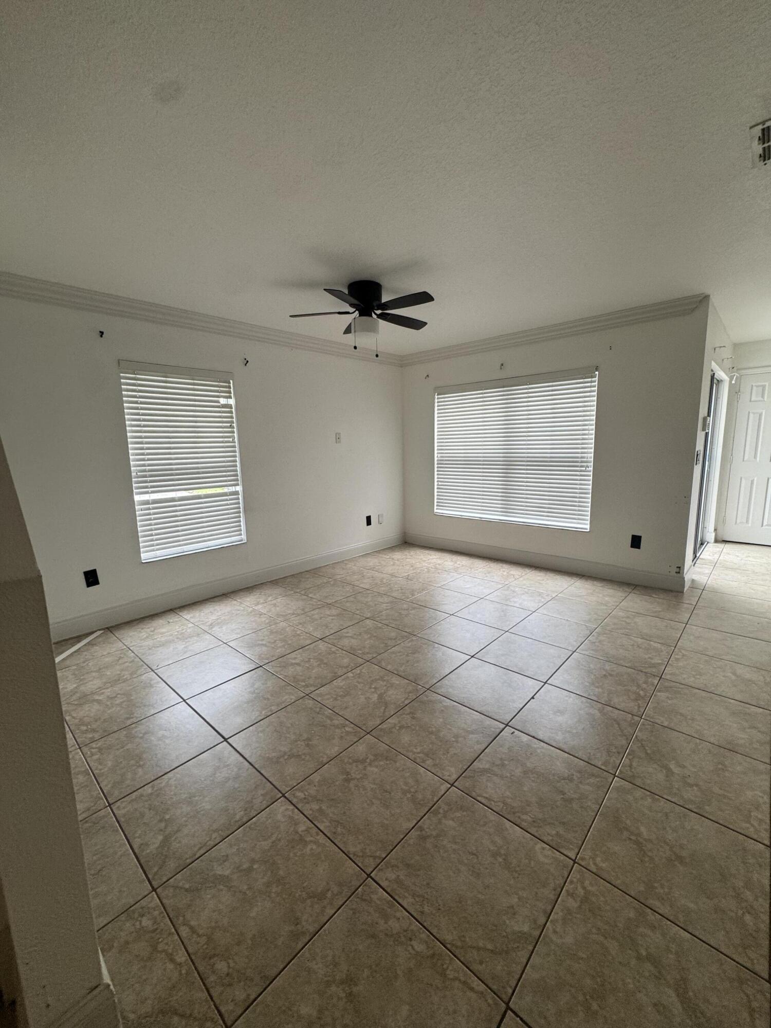 POINTE WEST NORTH VILLAGE PHASE III PD - Residential Lease