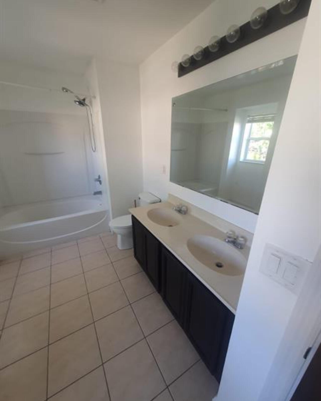 POINTE WEST NORTH VILLAGE PHASE III PD - Residential Lease