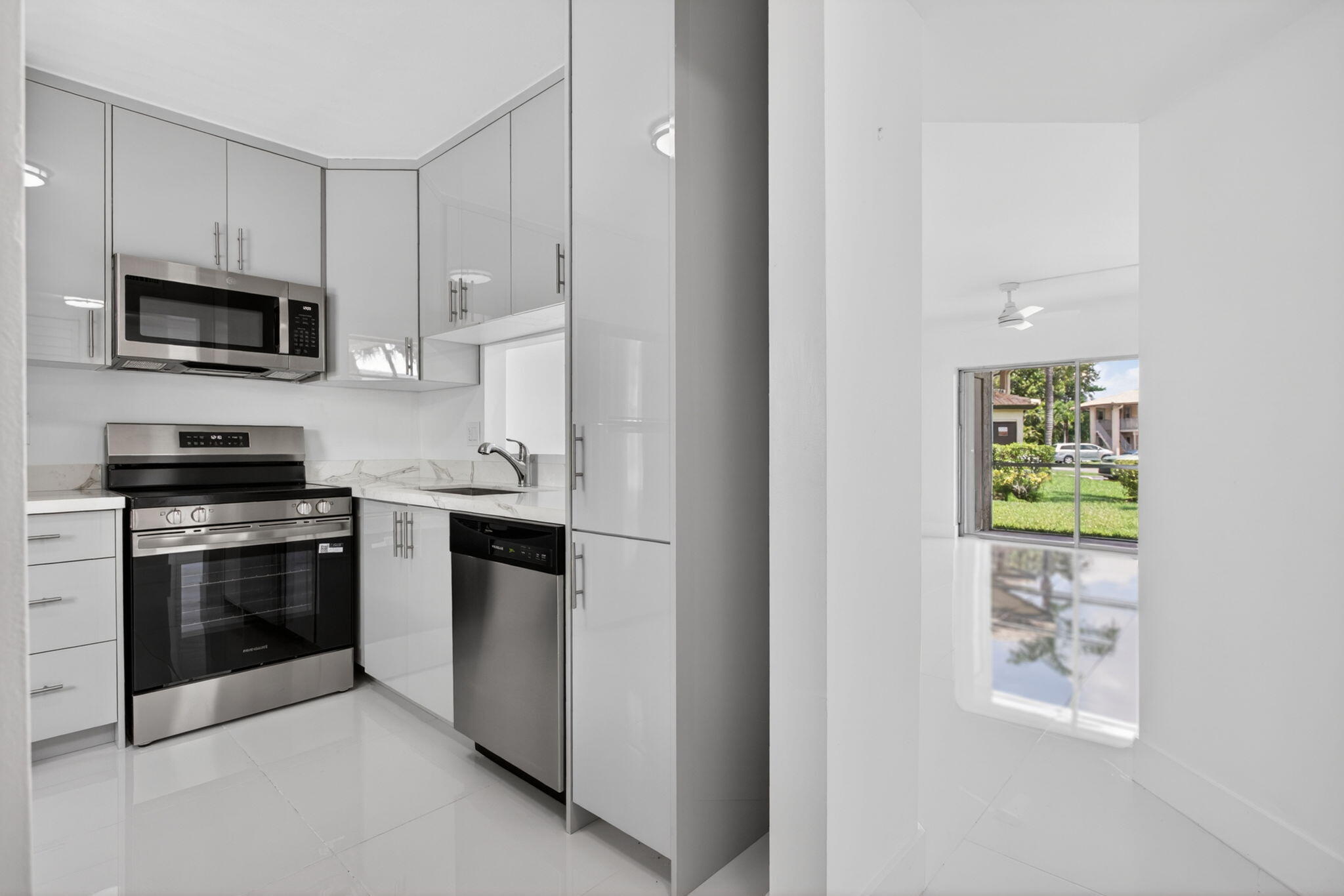 VIEWPOINTE - Residential