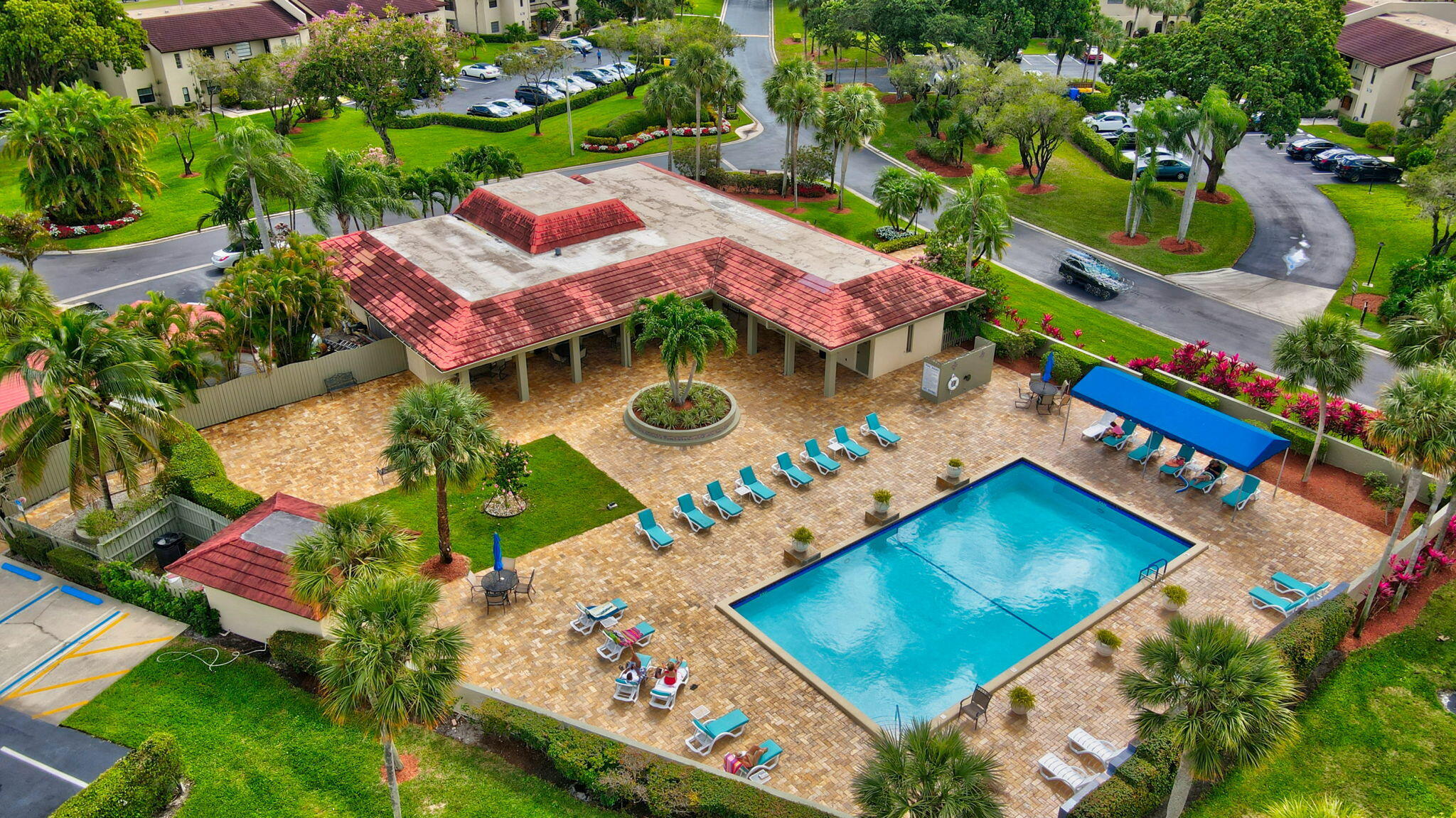 FAIRWAYS OF BOCA LAGO CONDO - Residential