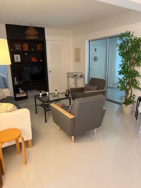 LAKE CLARKE GARDENS CONDO 7 - Residential