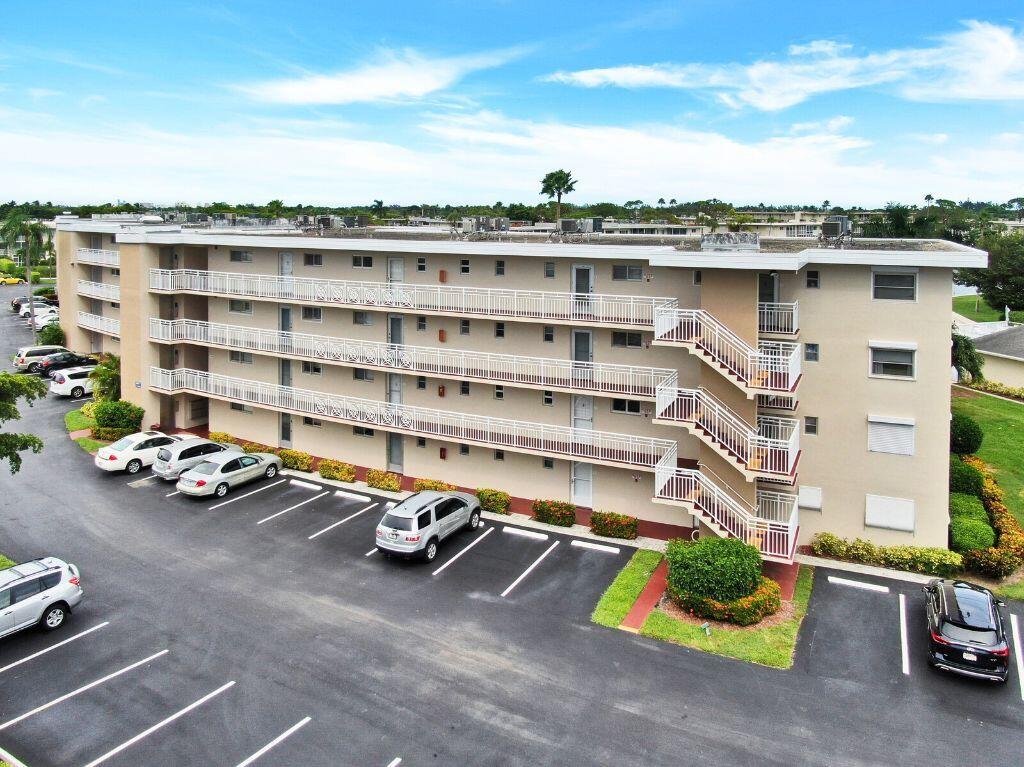 LAKE CLARKE GARDENS CONDO 7 - Residential