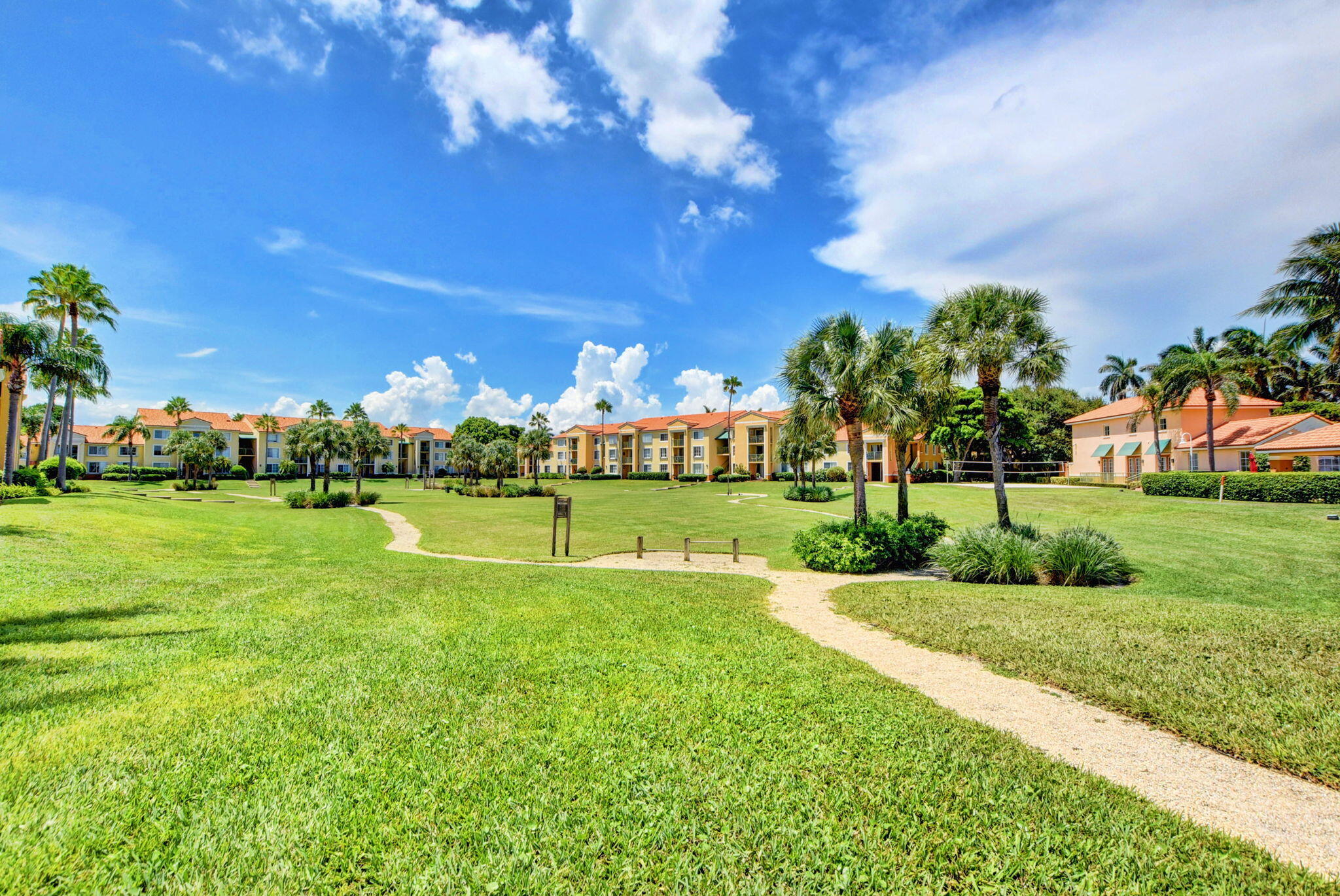 YACHT CLUB ON THE INTRACOASTAL CONDO - Residential