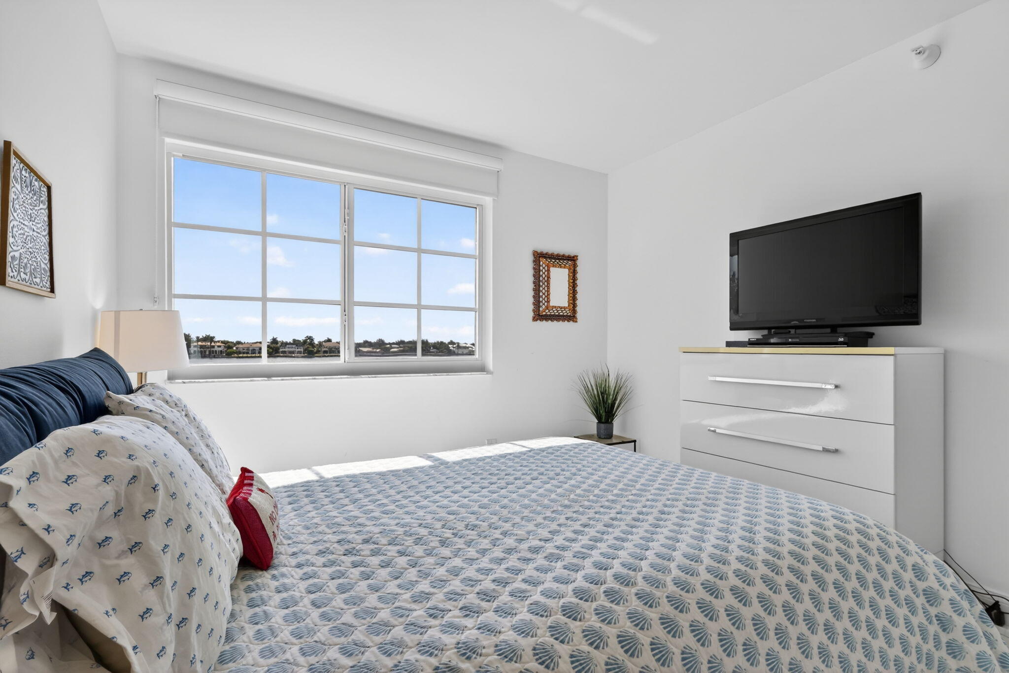 YACHT CLUB ON THE INTRACOASTAL CONDO - Residential