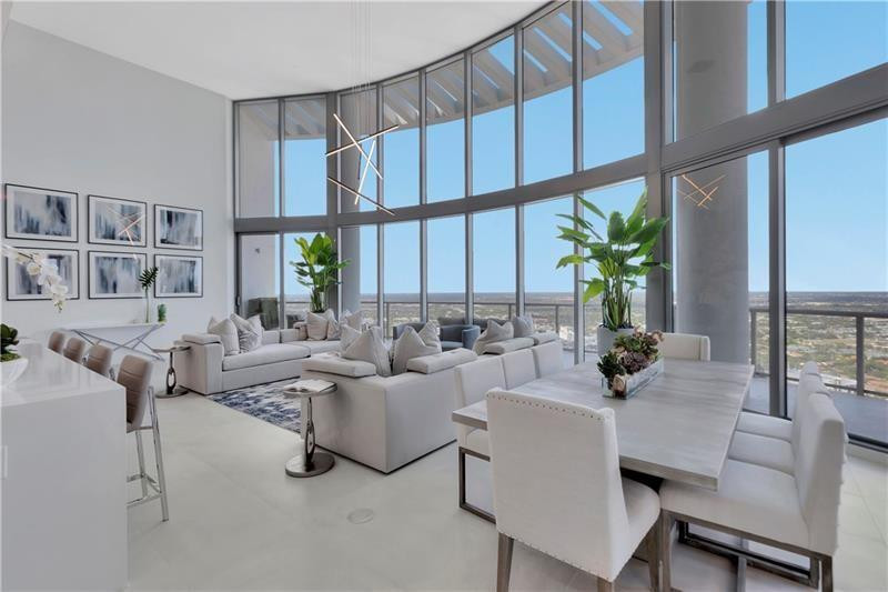 100 LAS OLAS - Residential