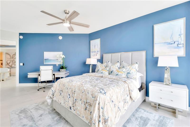 100 LAS OLAS - Residential