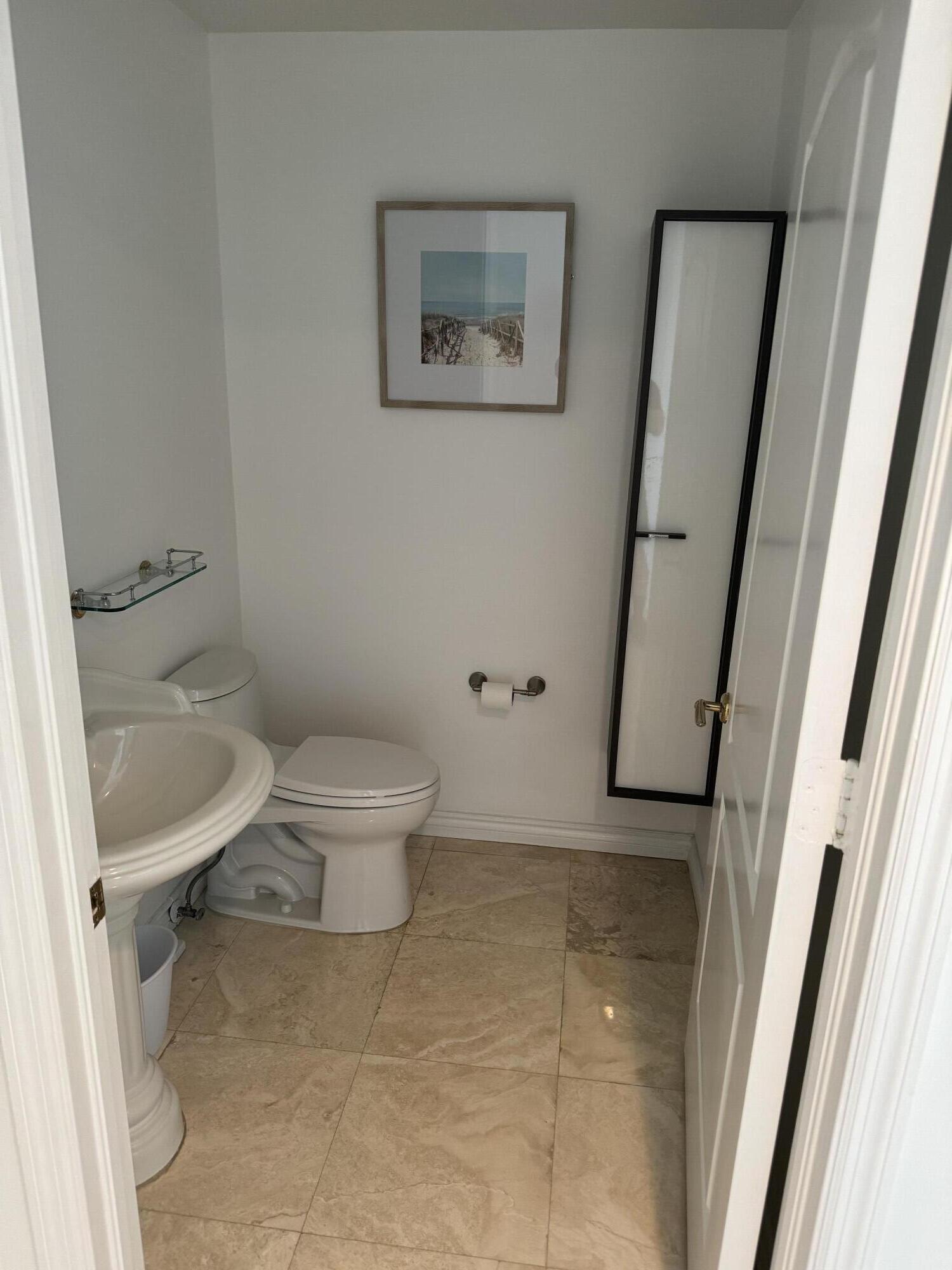 TOWNSEND PLACE CONDO - Residential