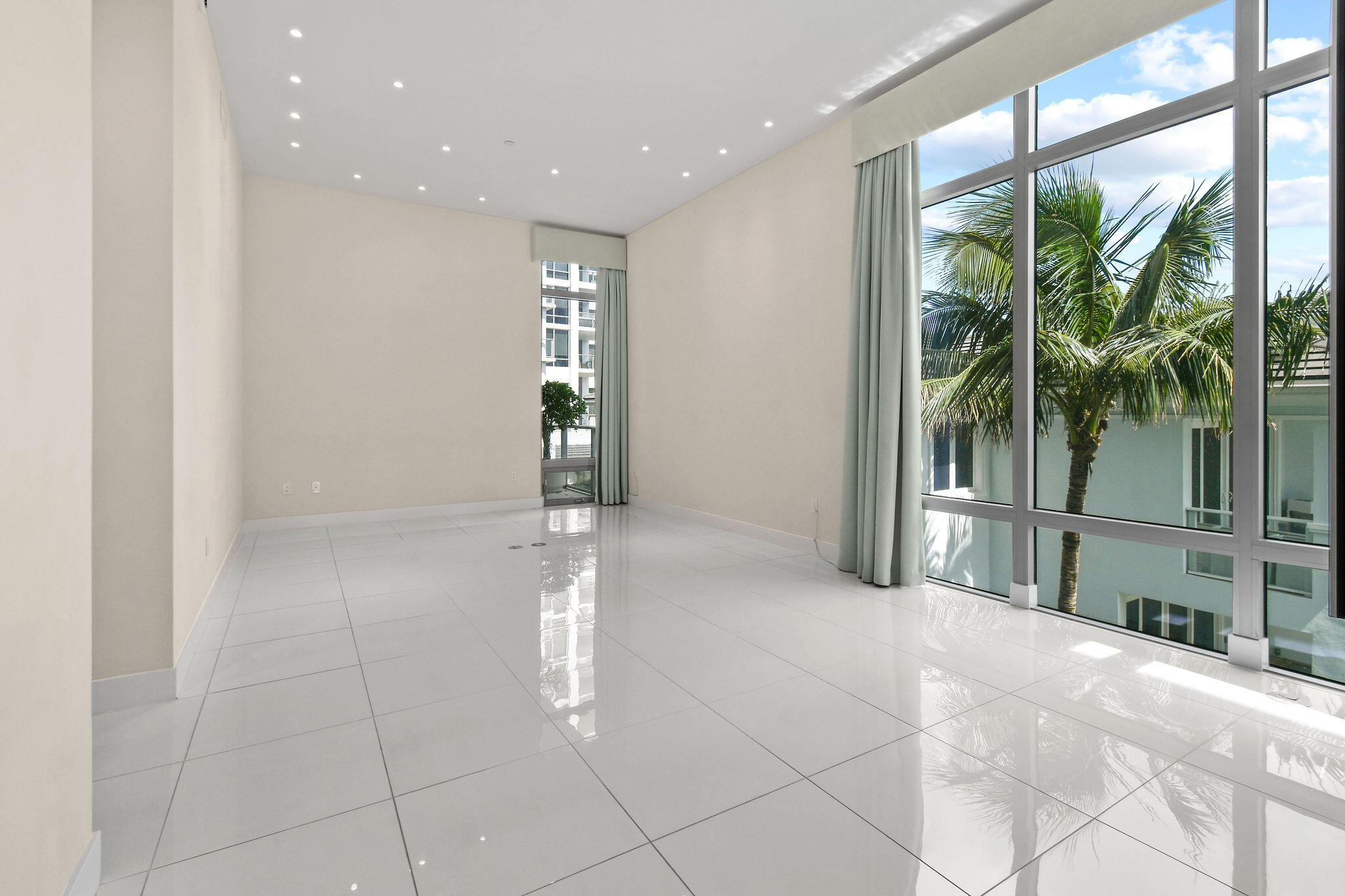 WATER CLUB NORTH PALM BEACH CONDO - Residential