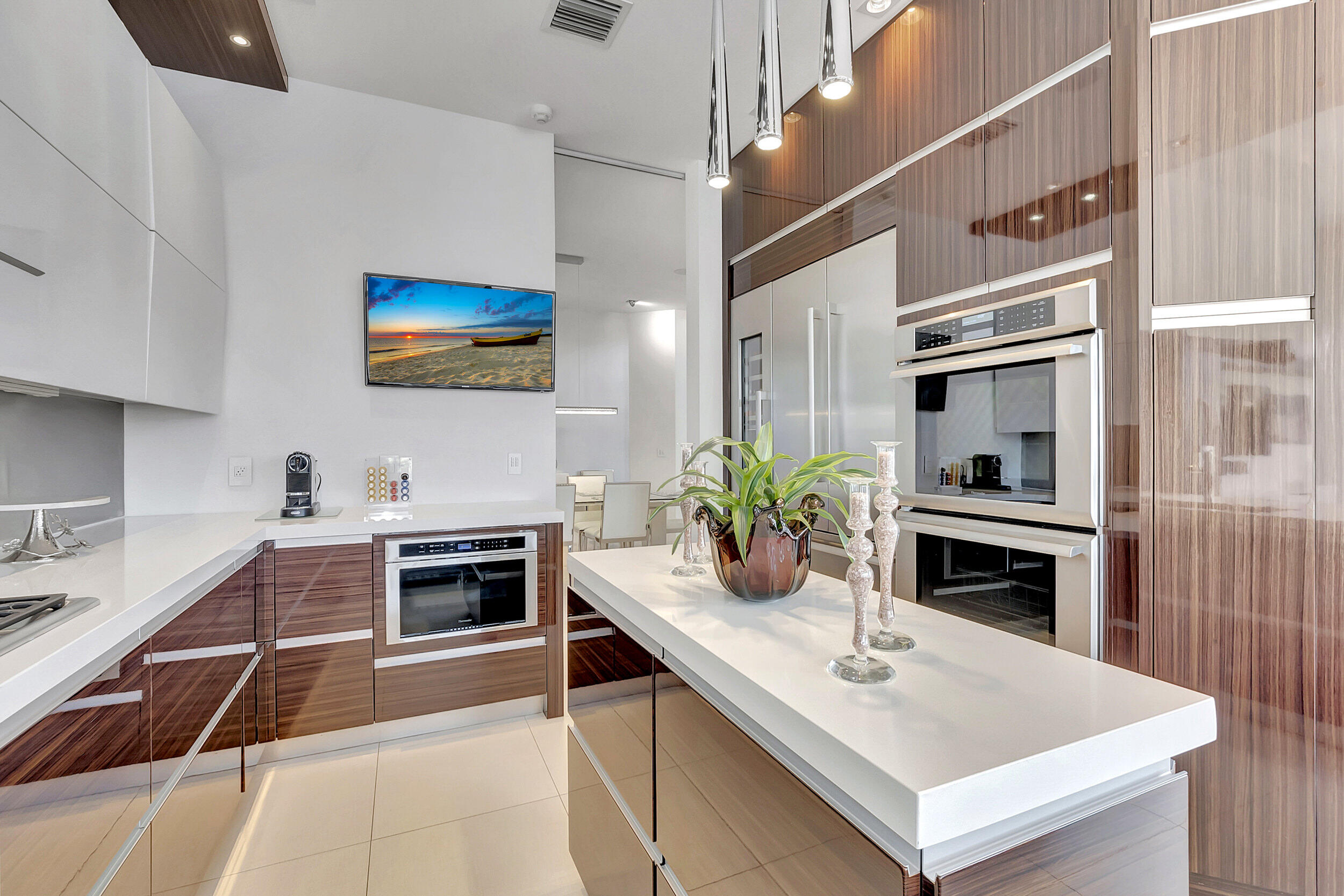 Boca Marina Yacht Club - Residential