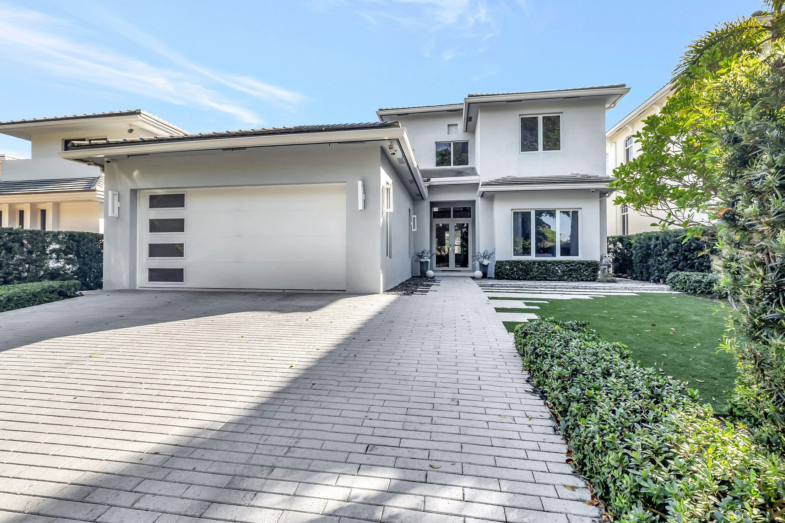 Boca Marina Yacht Club - Residential