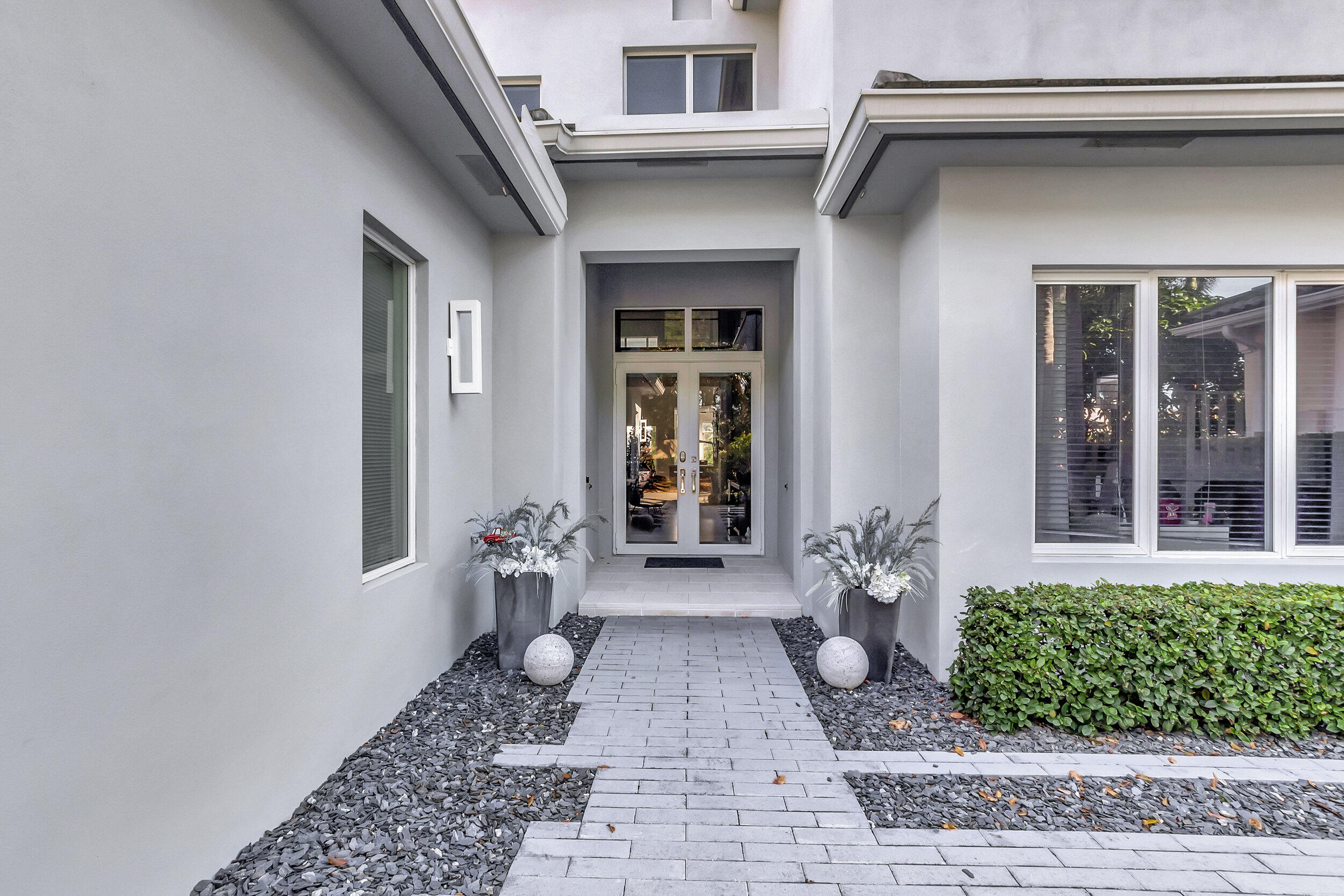 Boca Marina Yacht Club - Residential