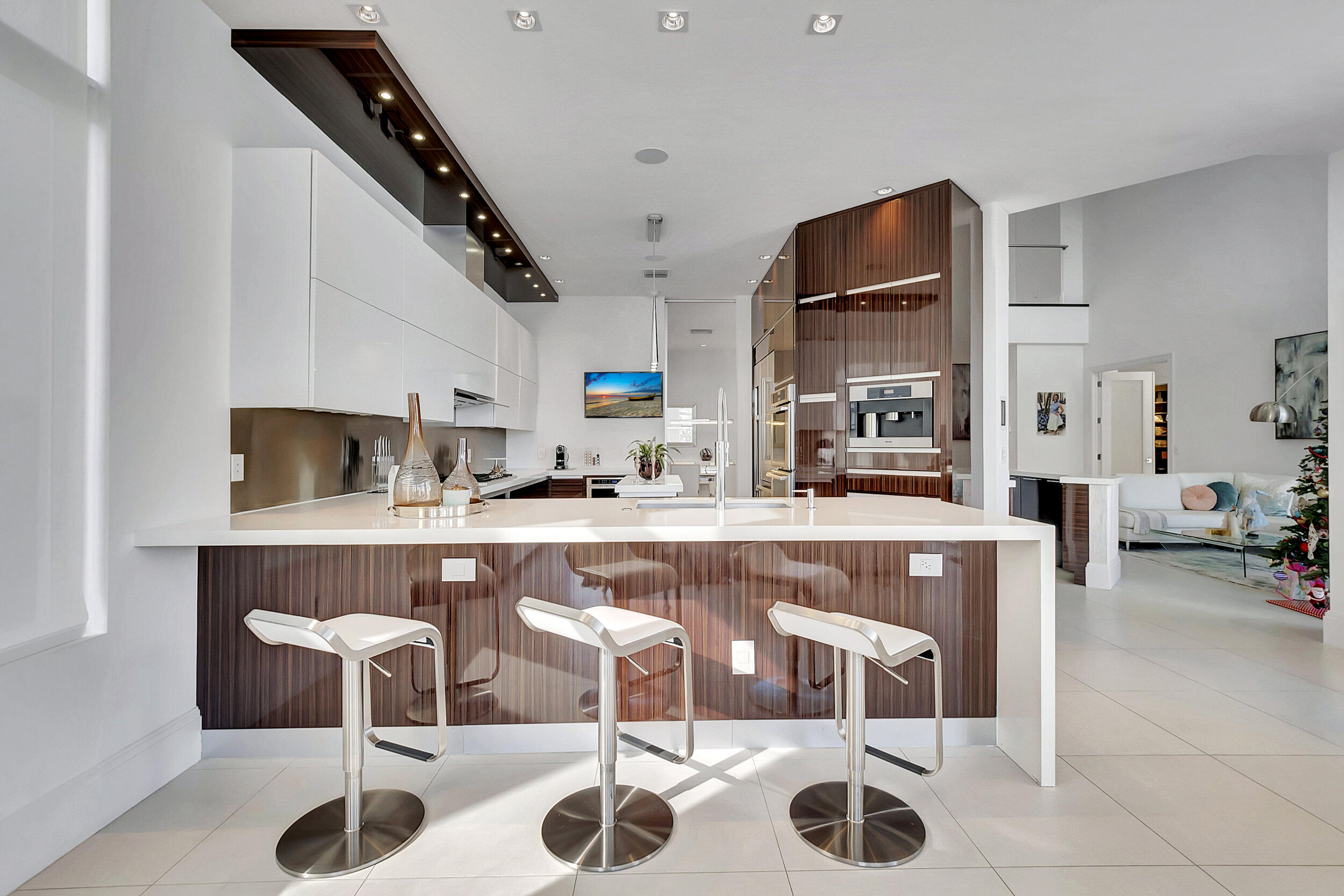 Boca Marina Yacht Club - Residential