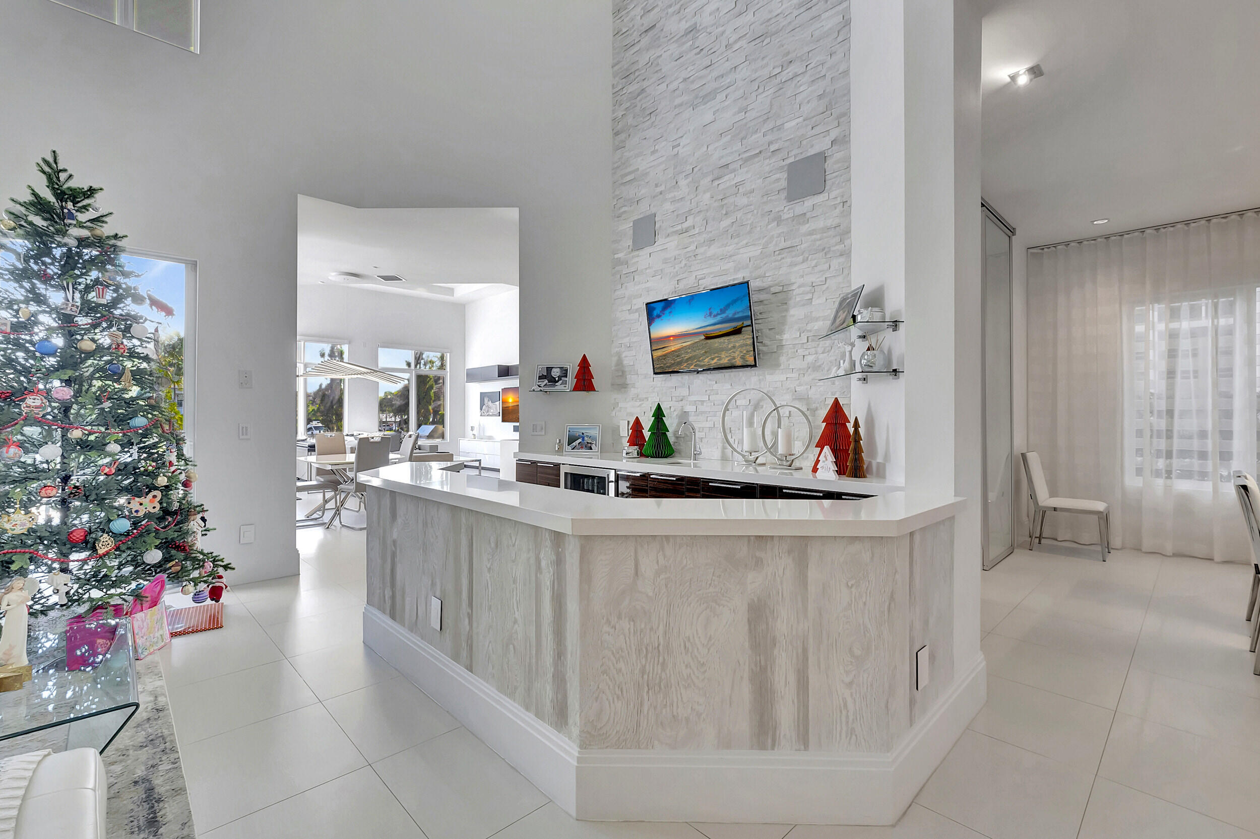 Boca Marina Yacht Club - Residential