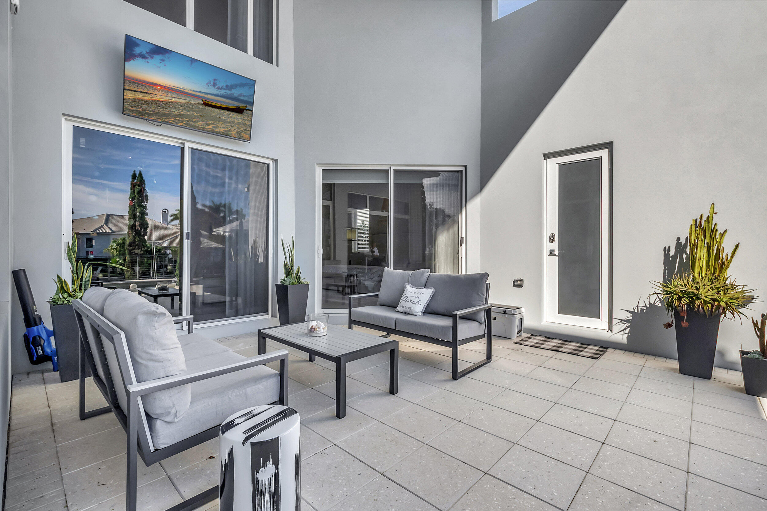 Boca Marina Yacht Club - Residential