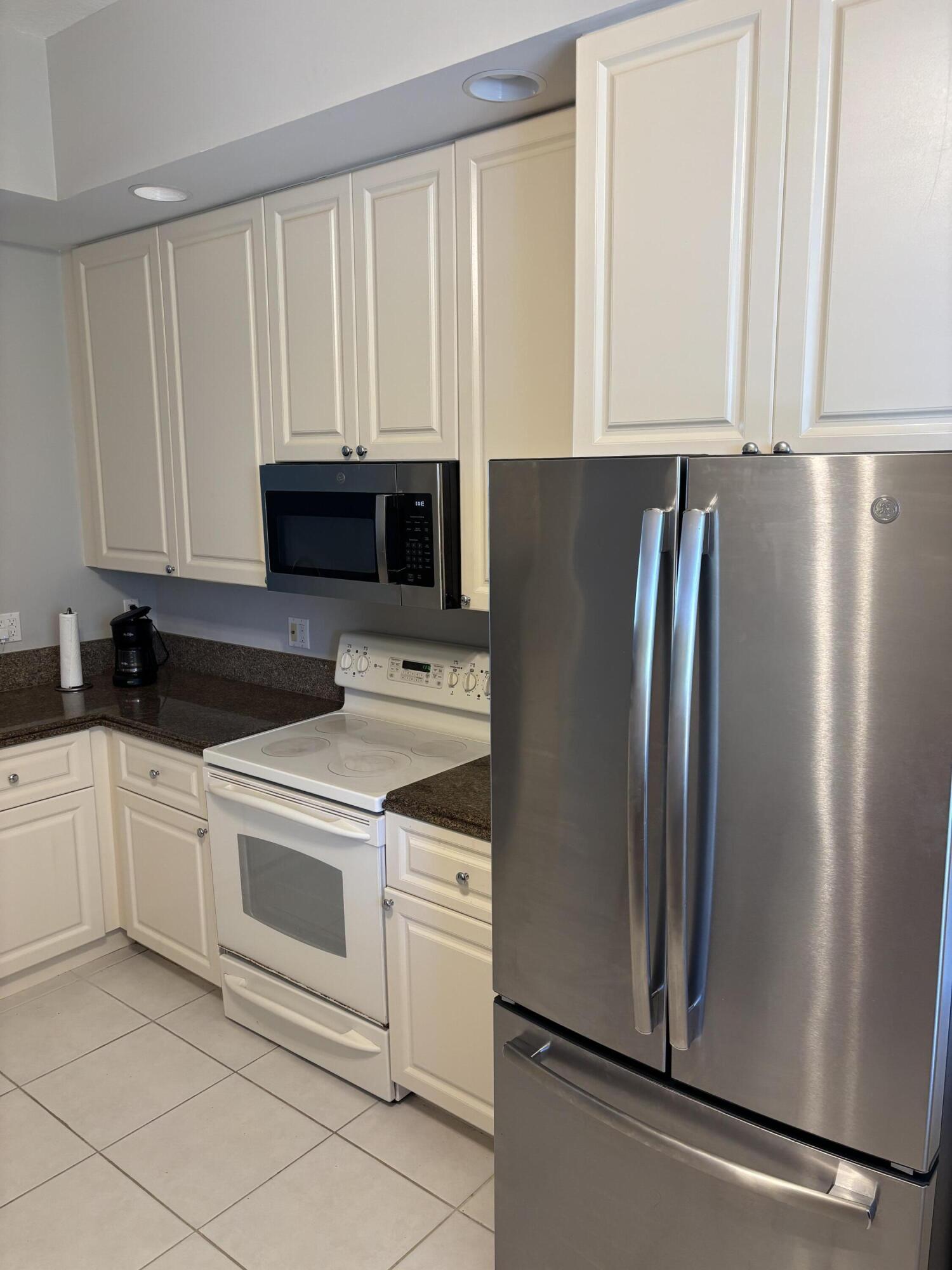 harbour isle at Hutchinson island east,a condomini - Residential Lease