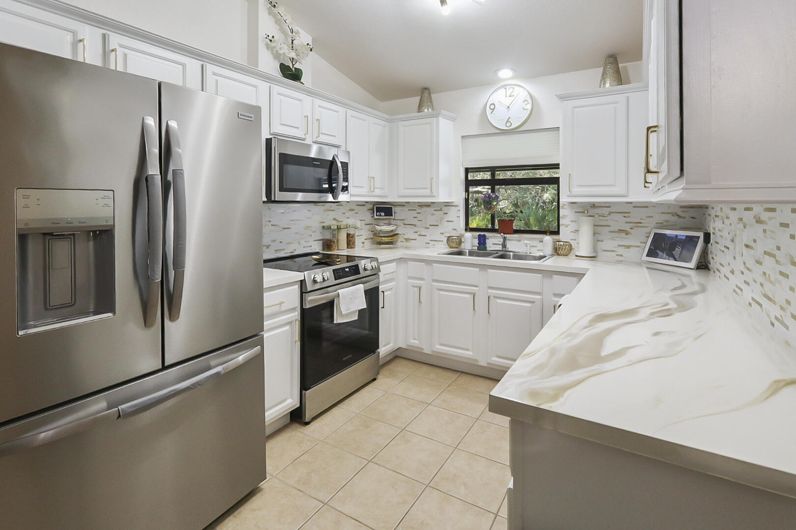 LEISURE LAKES SEC 01 - Residential