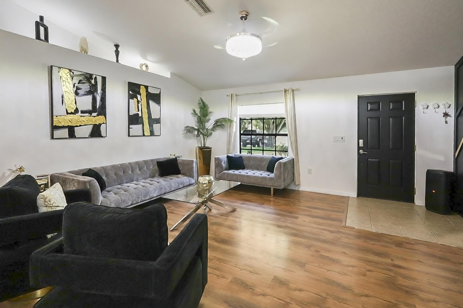 LEISURE LAKES SEC 01 - Residential