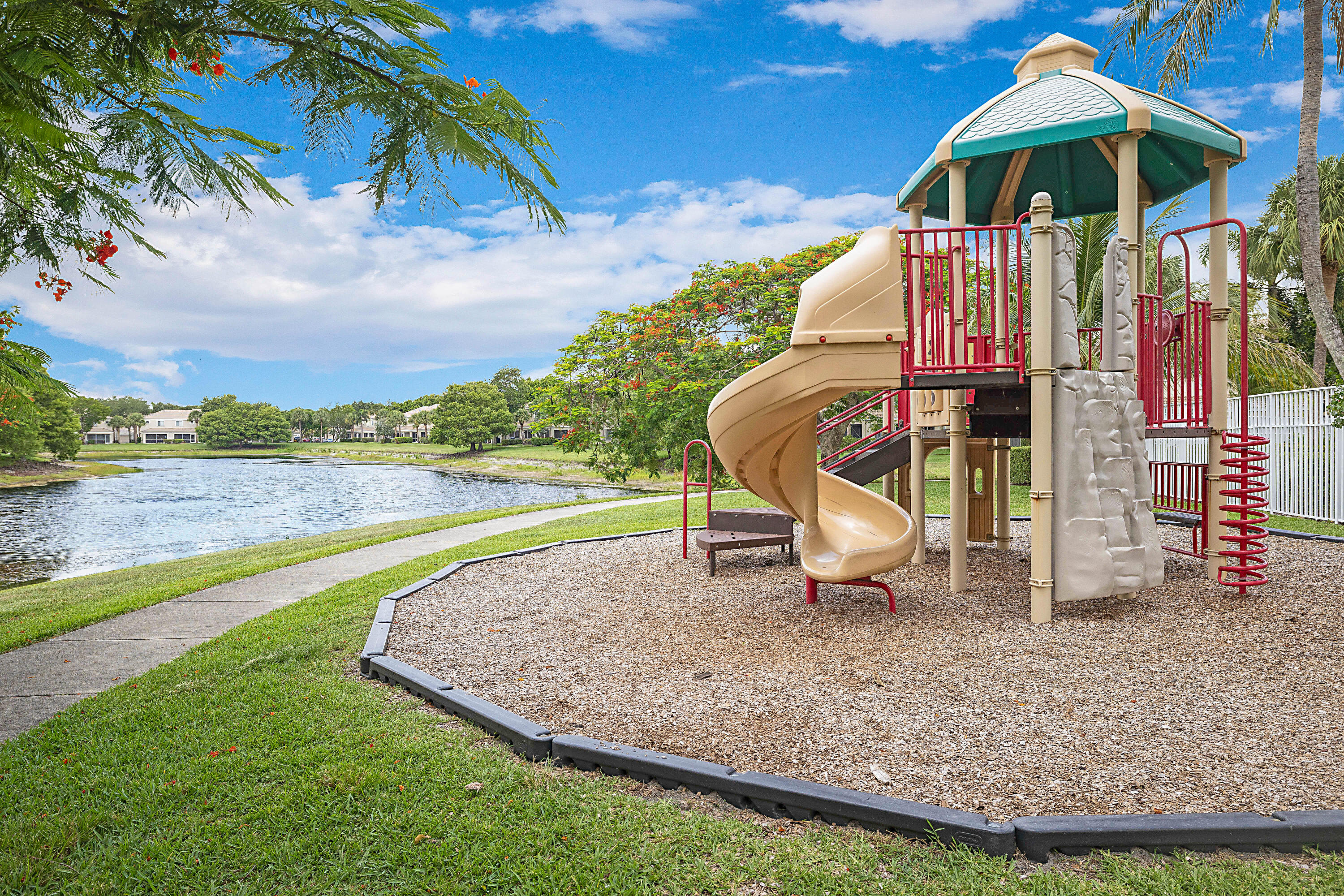 PALMBROOKE TOWNHOMES - Residential