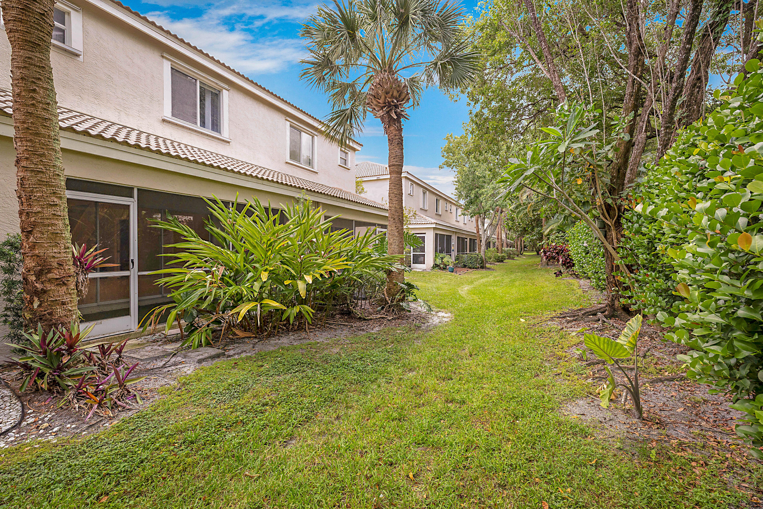 PALMBROOKE TOWNHOMES - Residential