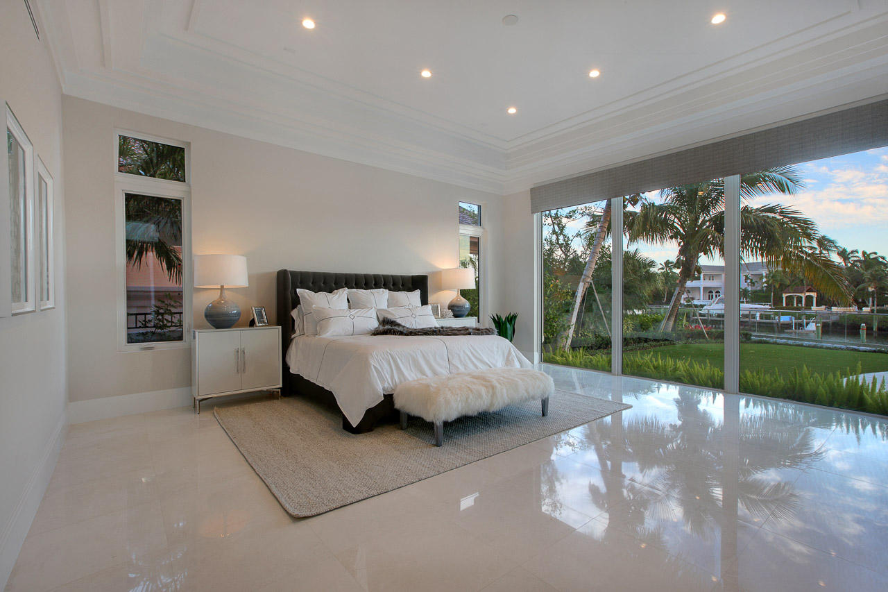 ADMIRALS COVE - Residential