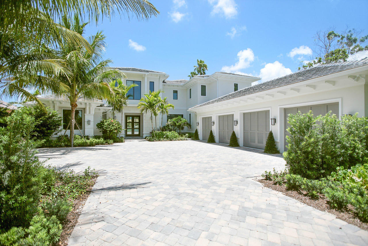ADMIRALS COVE - Residential