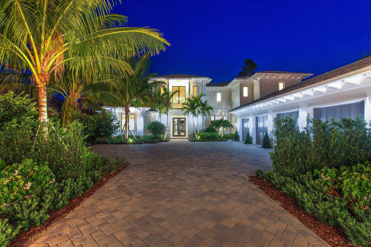 ADMIRALS COVE - Residential