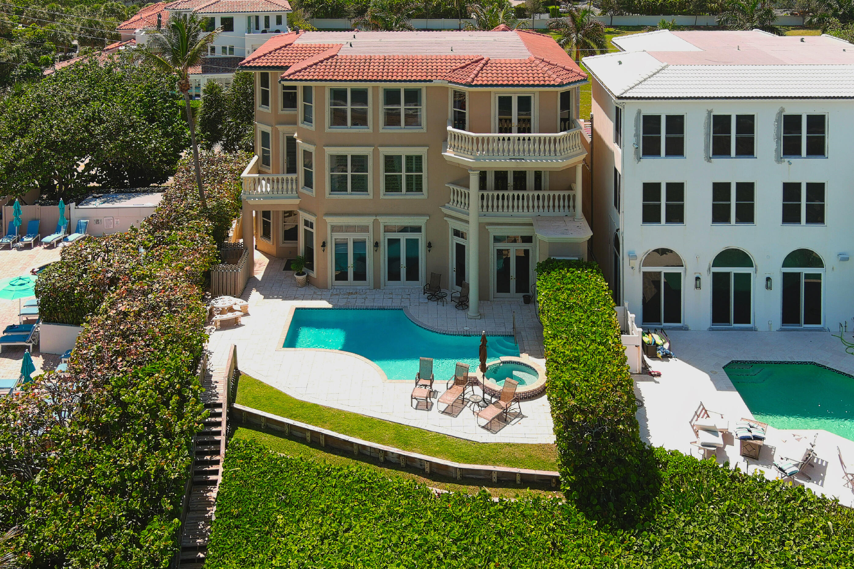 ISLE DE LA MAISON - Residential