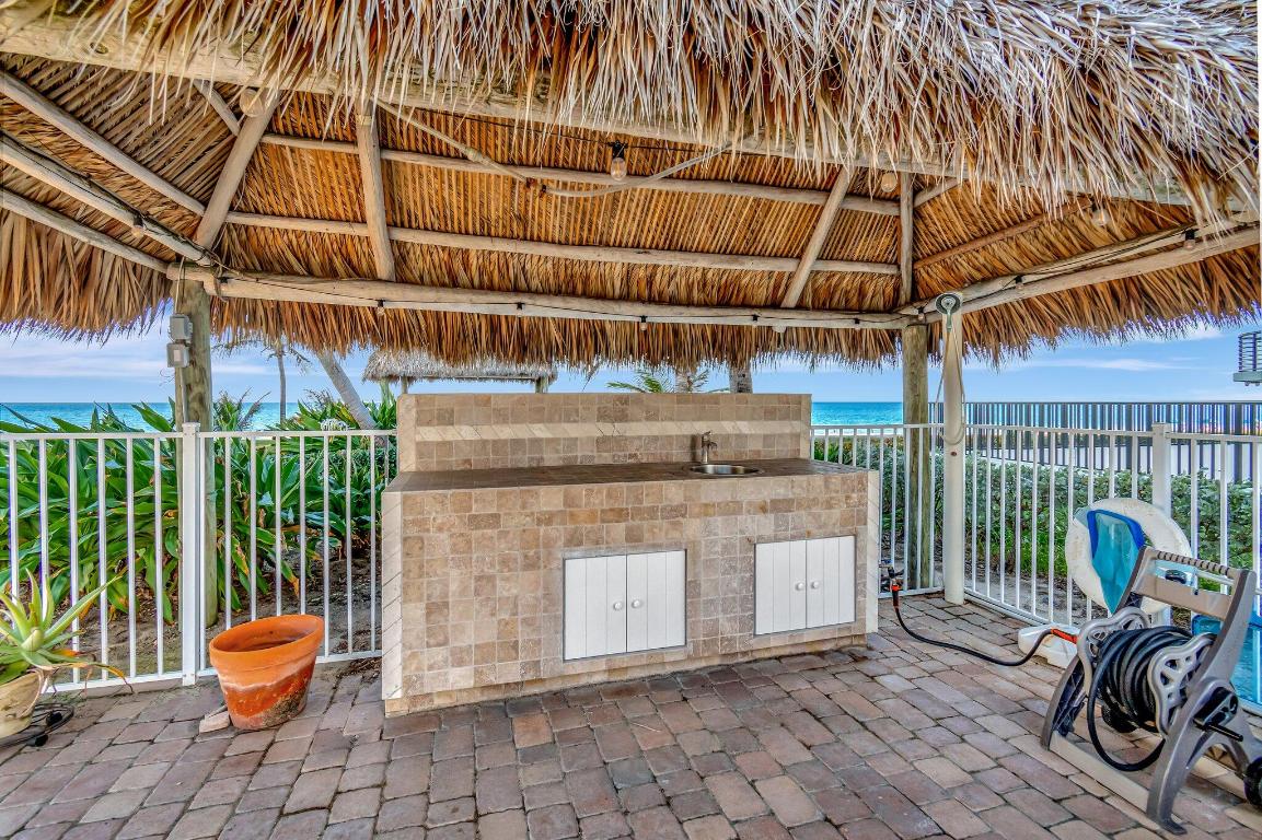JAMAICA MANOR INC LESSEE - Residential