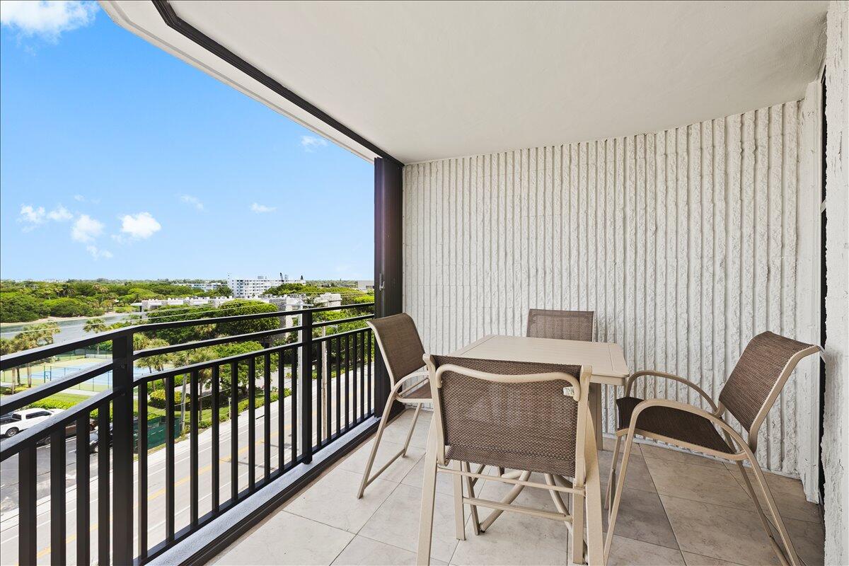 OVERLOOK CONDO - Residential