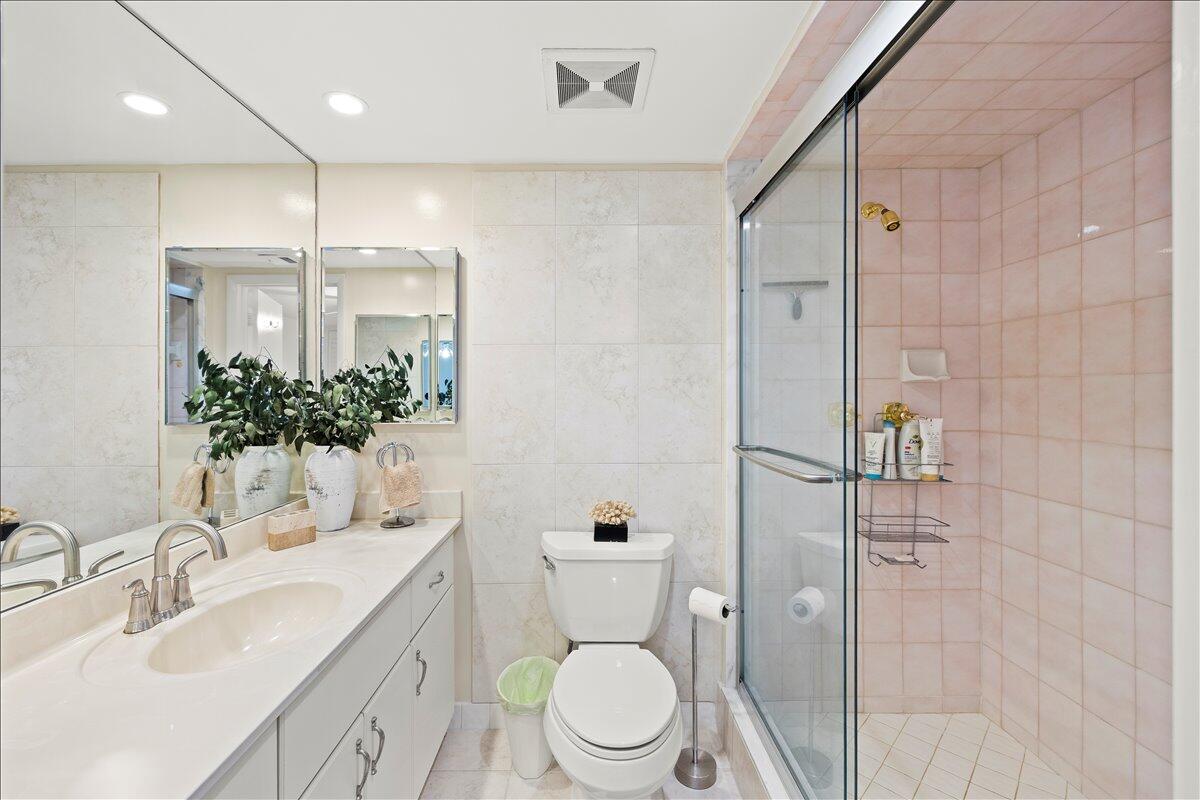 OVERLOOK CONDO - Residential