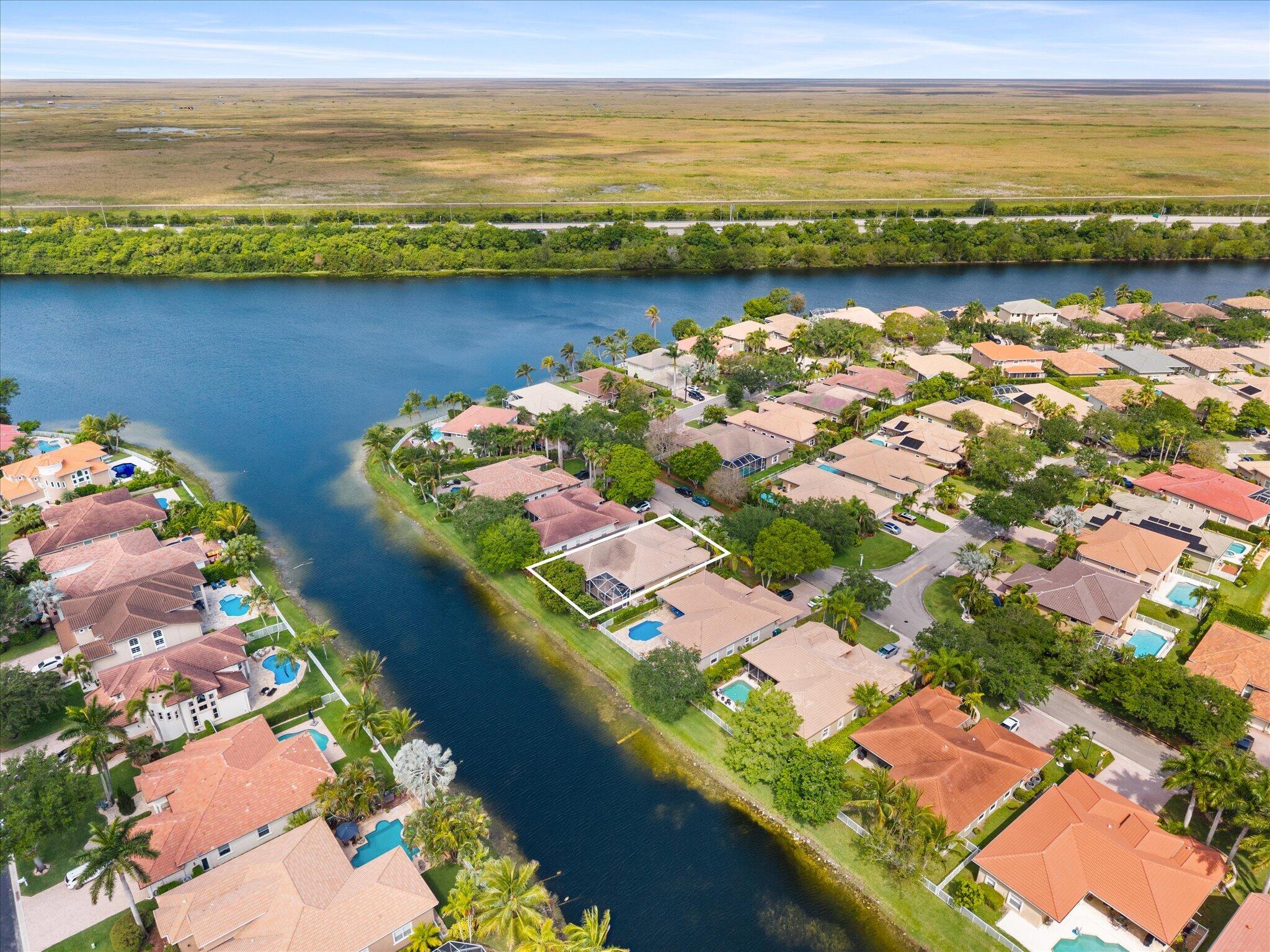 WYNDHAM LAKES WEST - Residential