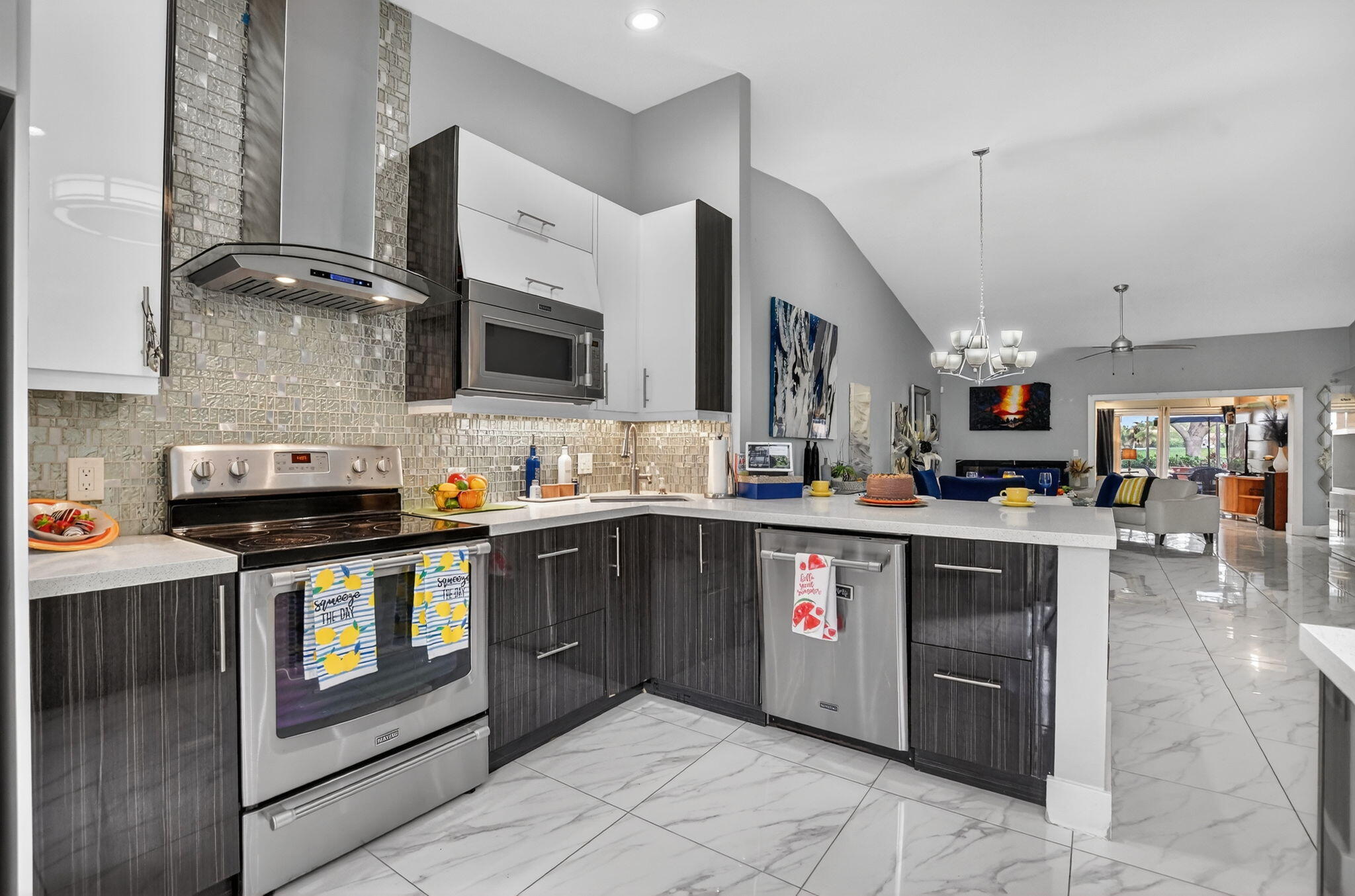VILLAS OF DEER CREEK - Residential