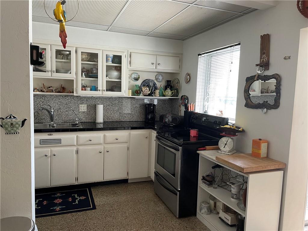 Flamingo Park Sec D 41-29 - Residential