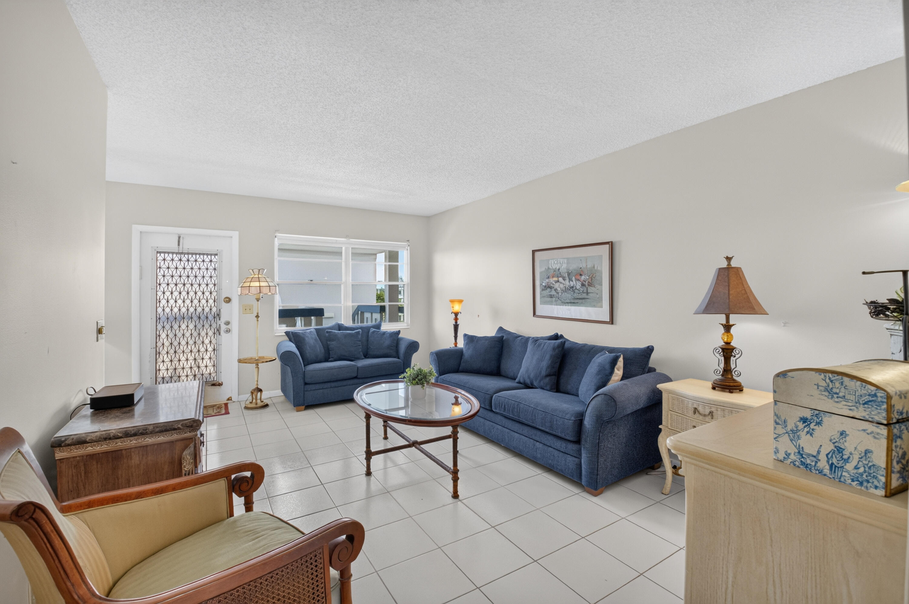 LINCOLN/ CENTURY VILLAGE - Residential
