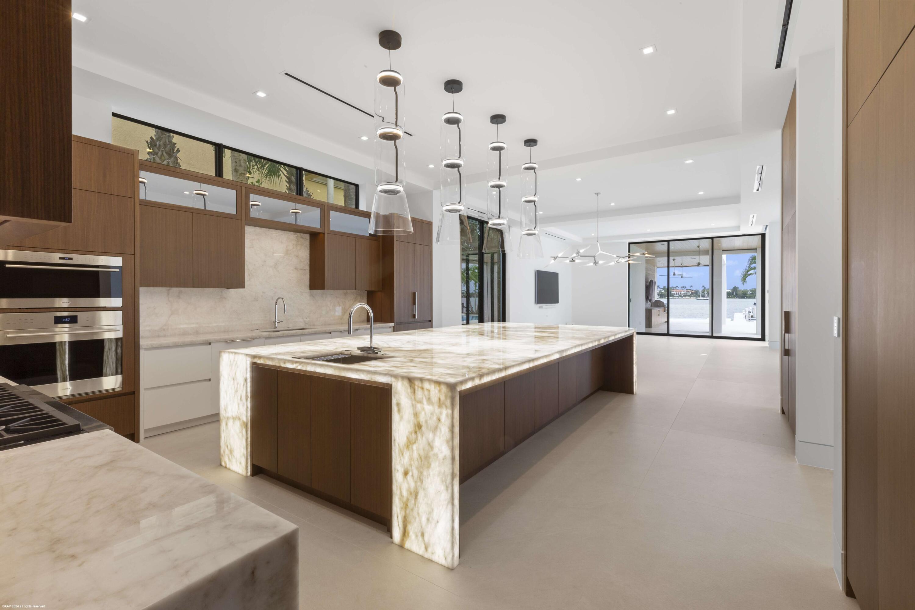 NORTH SHORE TERRACE 1 - Residential