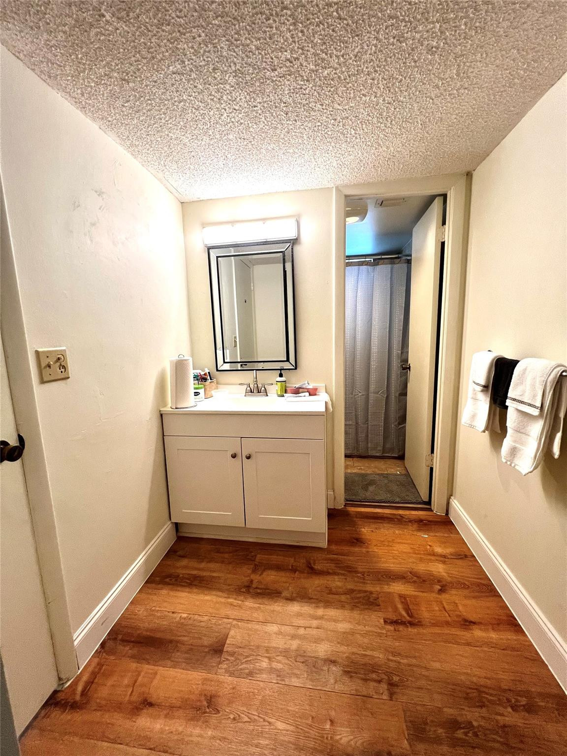 HOLIDAY SPRINGS - Residential