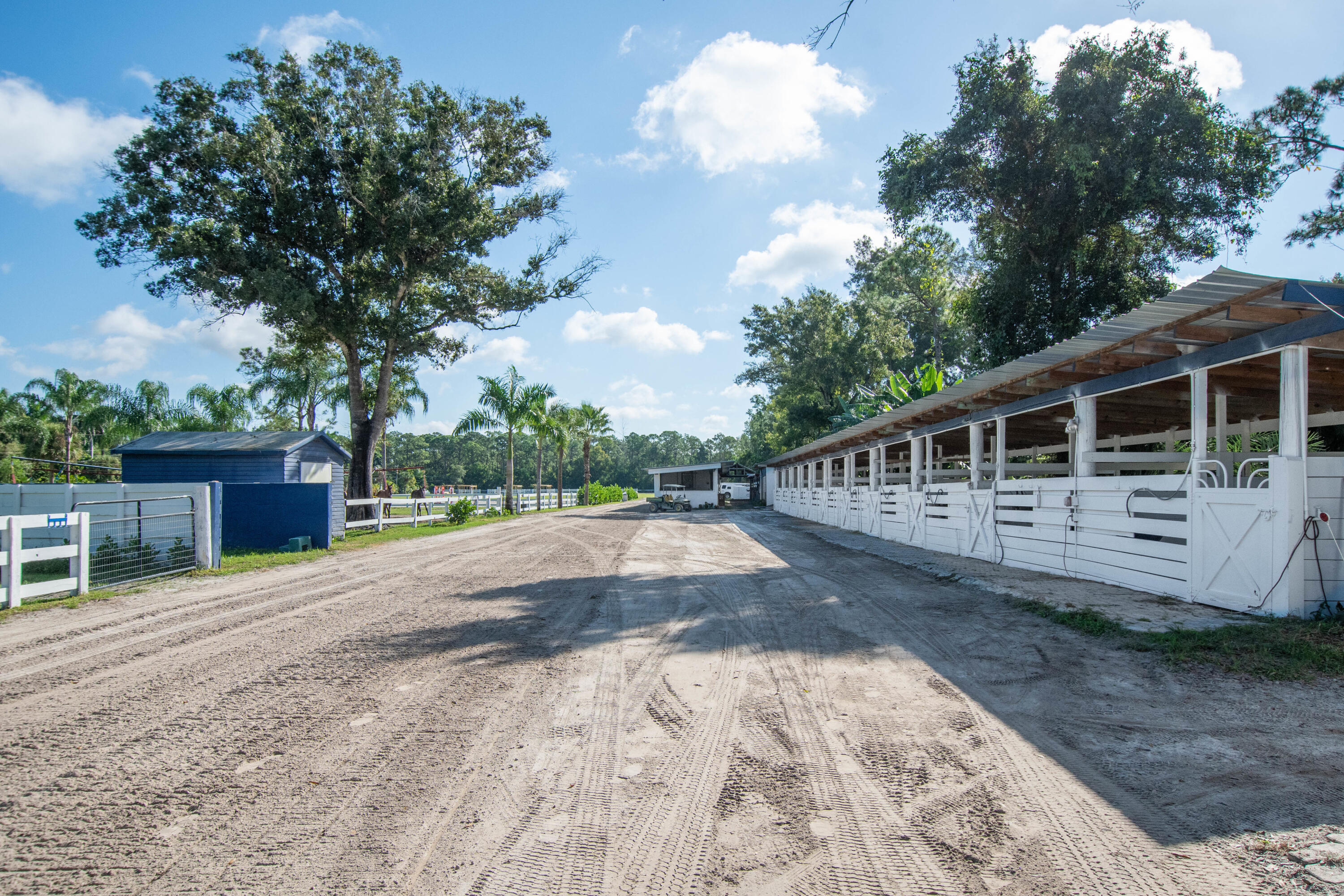 LOXAHATCHEE GROVES - Land