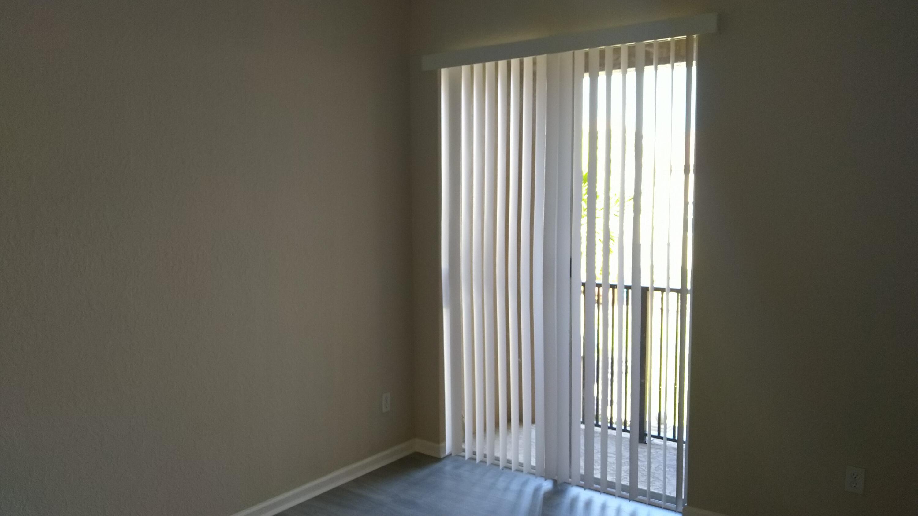LINKS AT EMERALD DUNES CONDO - Residential Lease