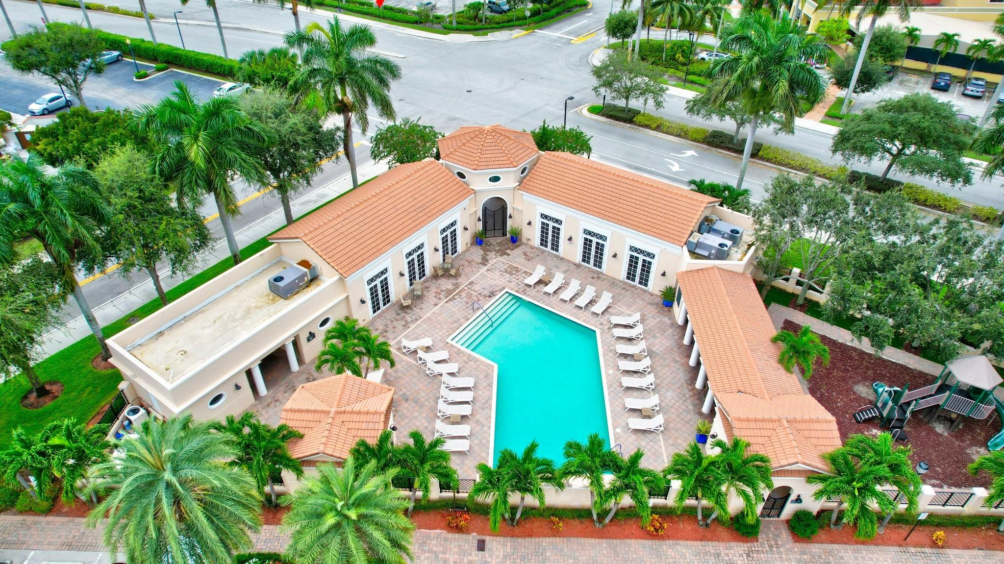 PENINSULA VILLAGE GREENS - Residential