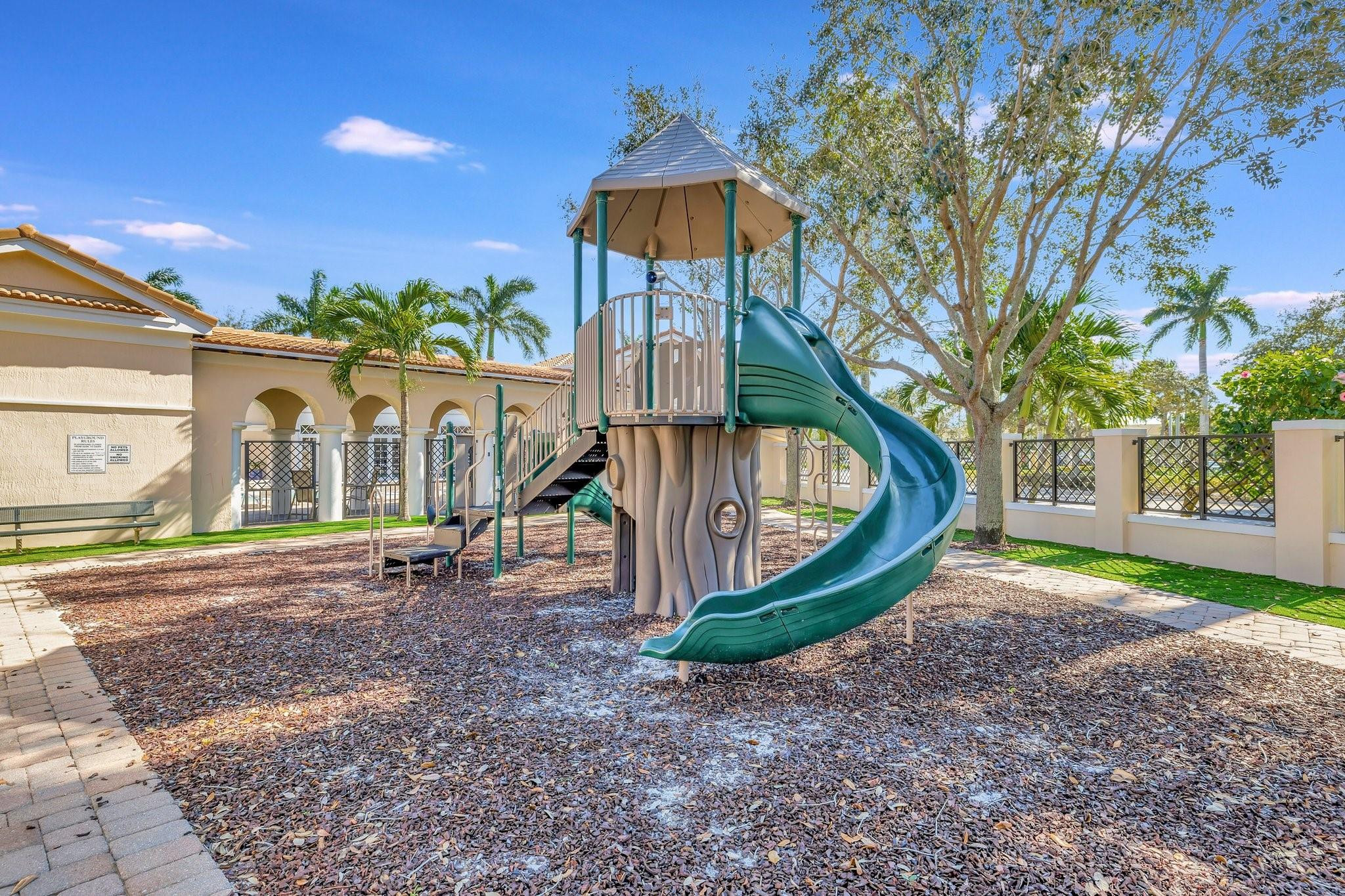 PENINSULA VILLAGE GREENS - Residential
