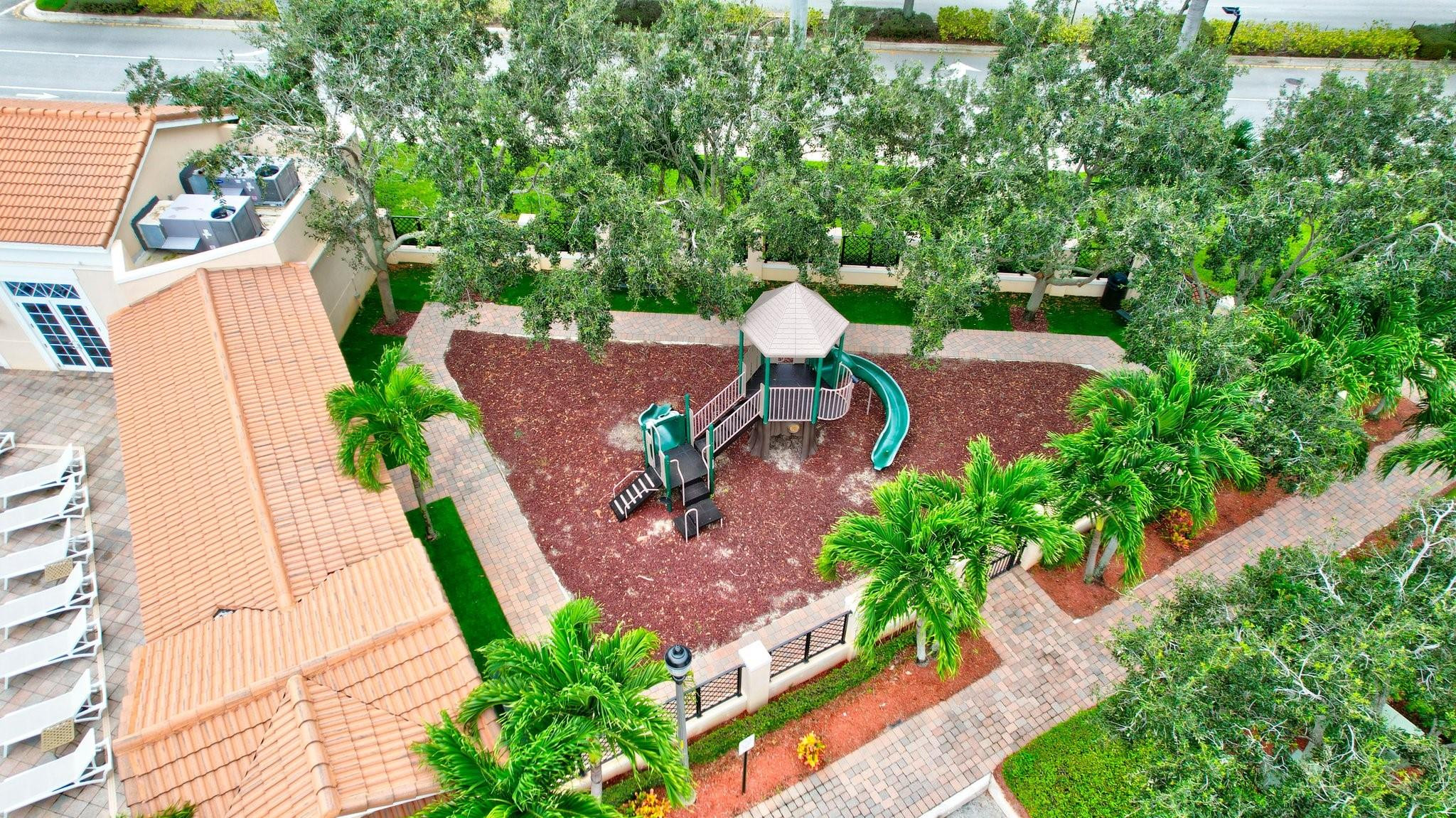 PENINSULA VILLAGE GREENS - Residential
