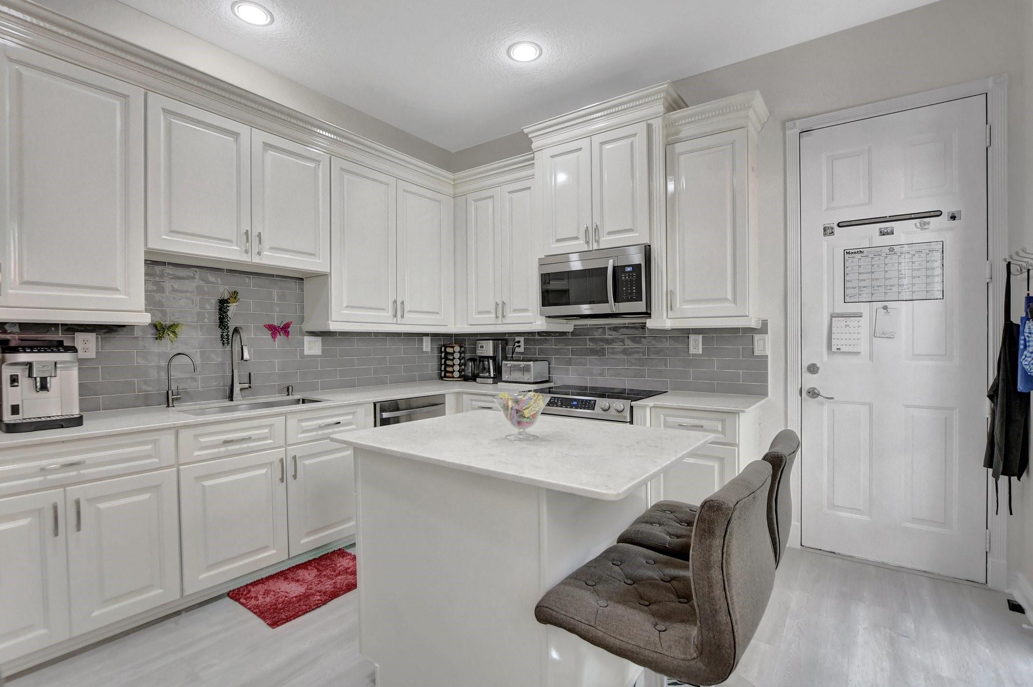 PENINSULA VILLAGE GREENS - Residential