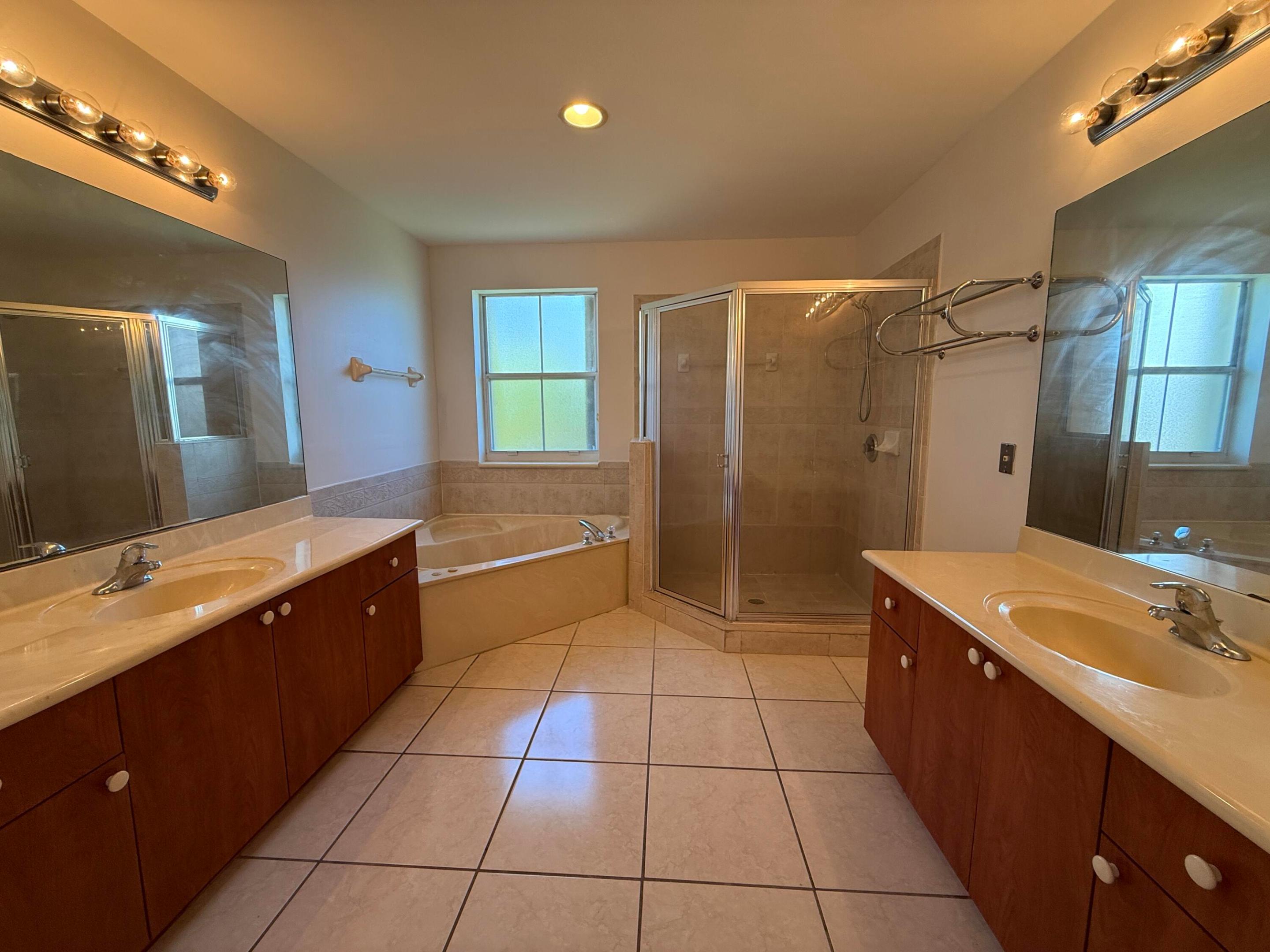 POD 6 AT MONARCH LAKES - Residential