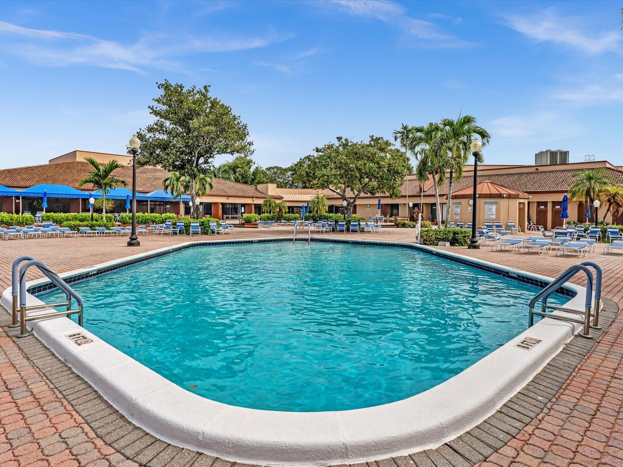 SUNRISE LAKES 95 CONDO - Residential