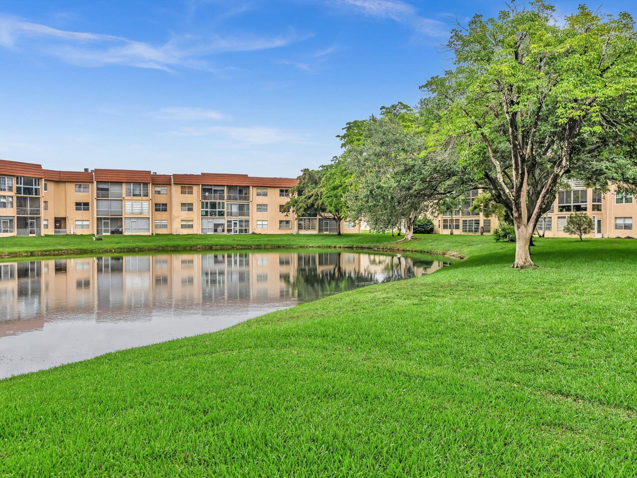 SUNRISE LAKES 95 CONDO - Residential