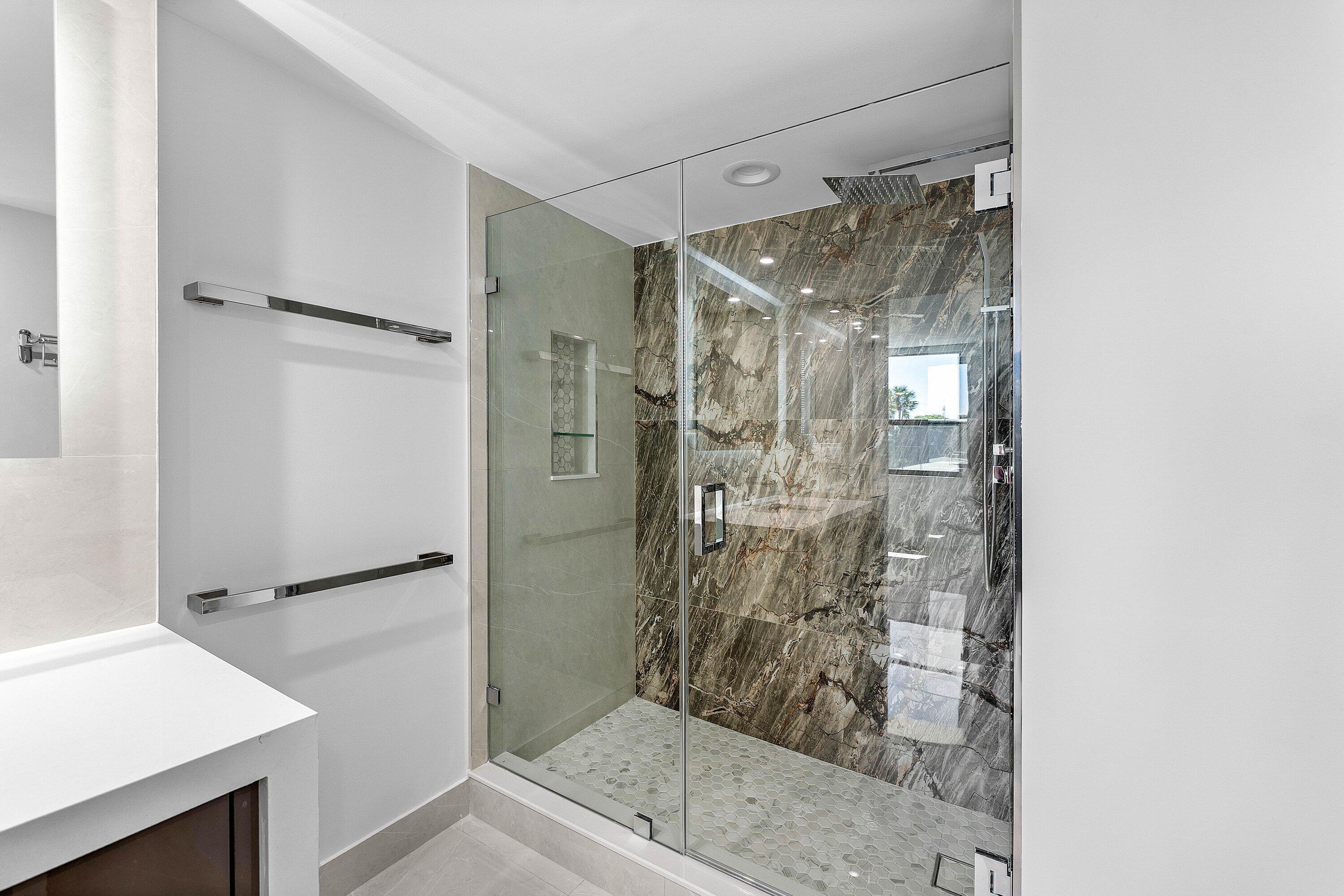 DUNES TOWERS CONDO - Residential Lease