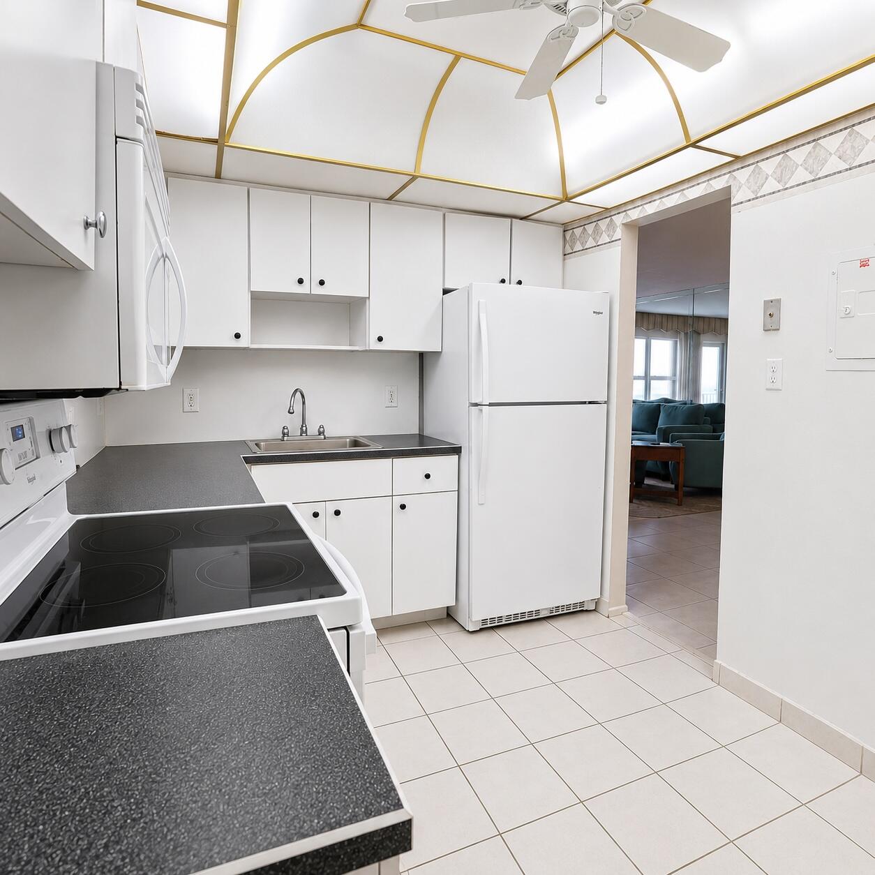 PARLIAMENT HOUSE CONDOMINIUMS - Residential