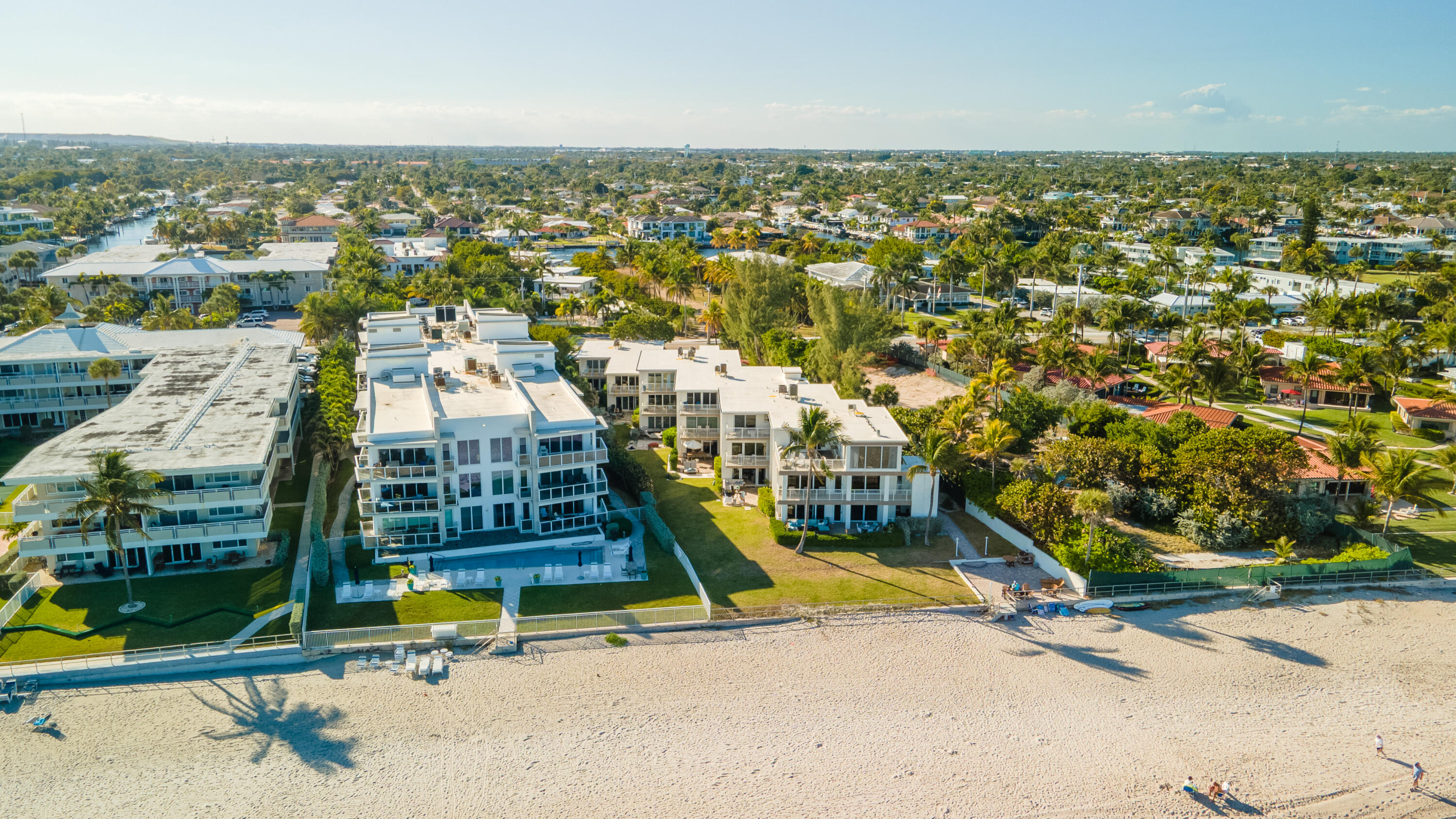 SHORELAND - Residential